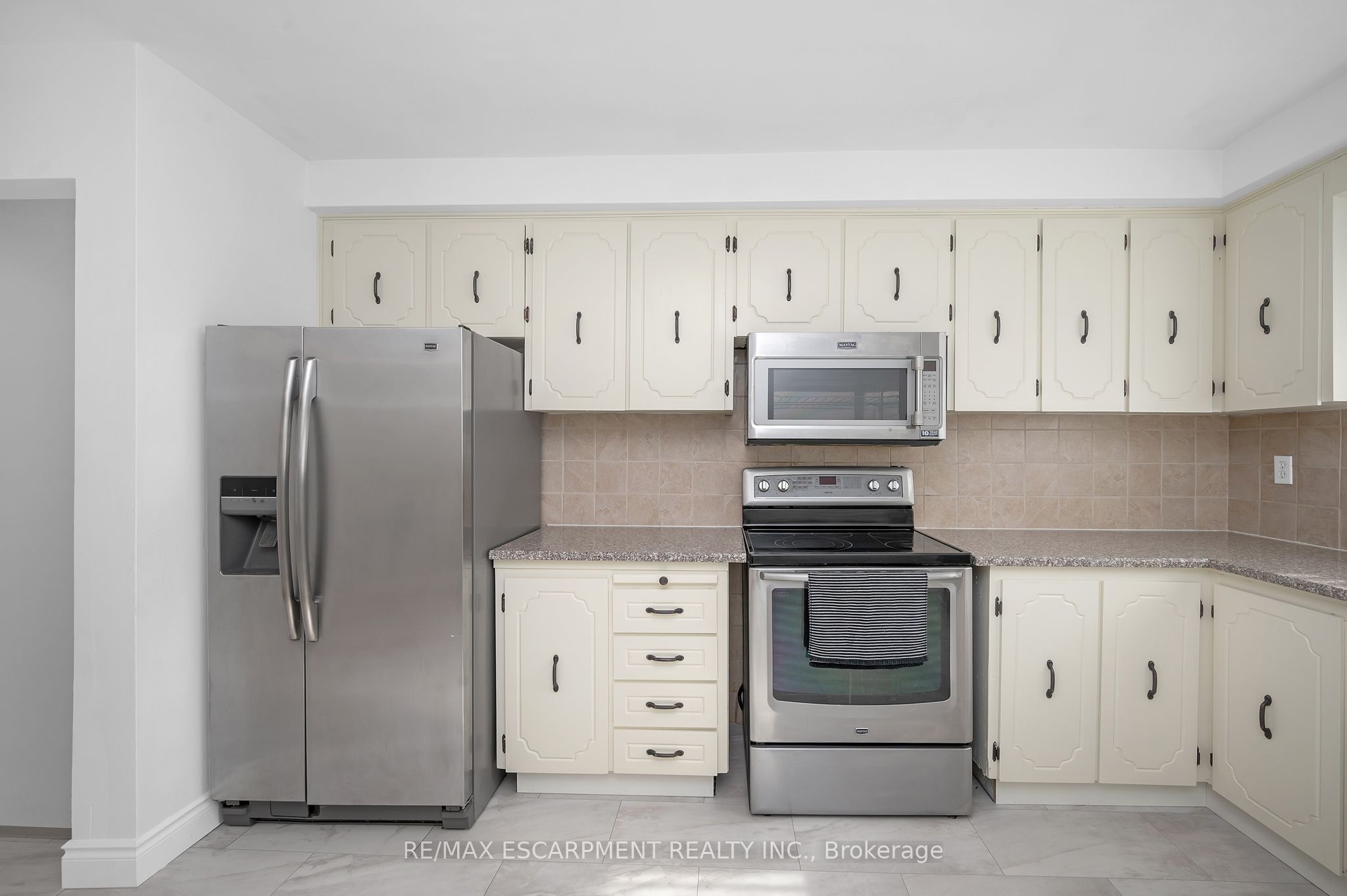 105 Lavina Crescent Property Photo 11