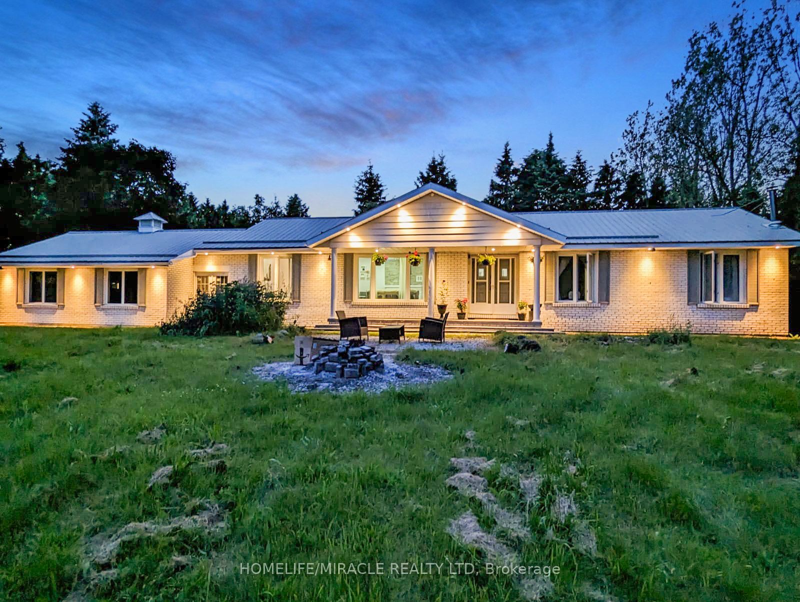515490 2nd Line Property Photo