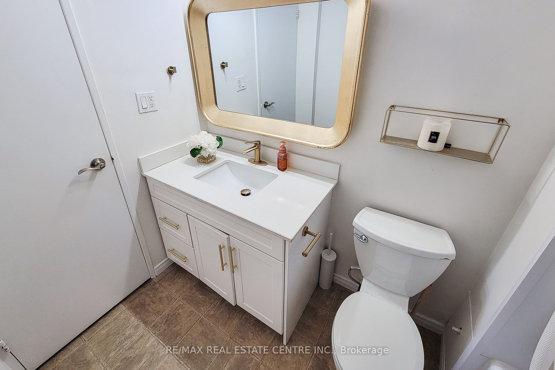 #110 - 350 Quigley Road Property Photo 28