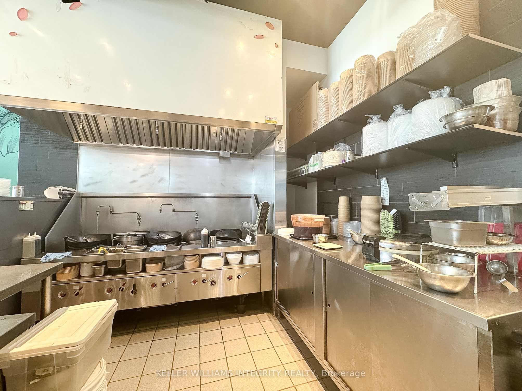 #102 - 1331 Clyde Avenue Property Photo 11