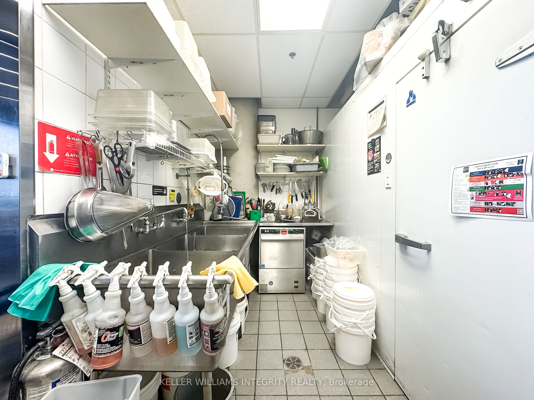 #102 - 1331 Clyde Avenue Property Photo 14