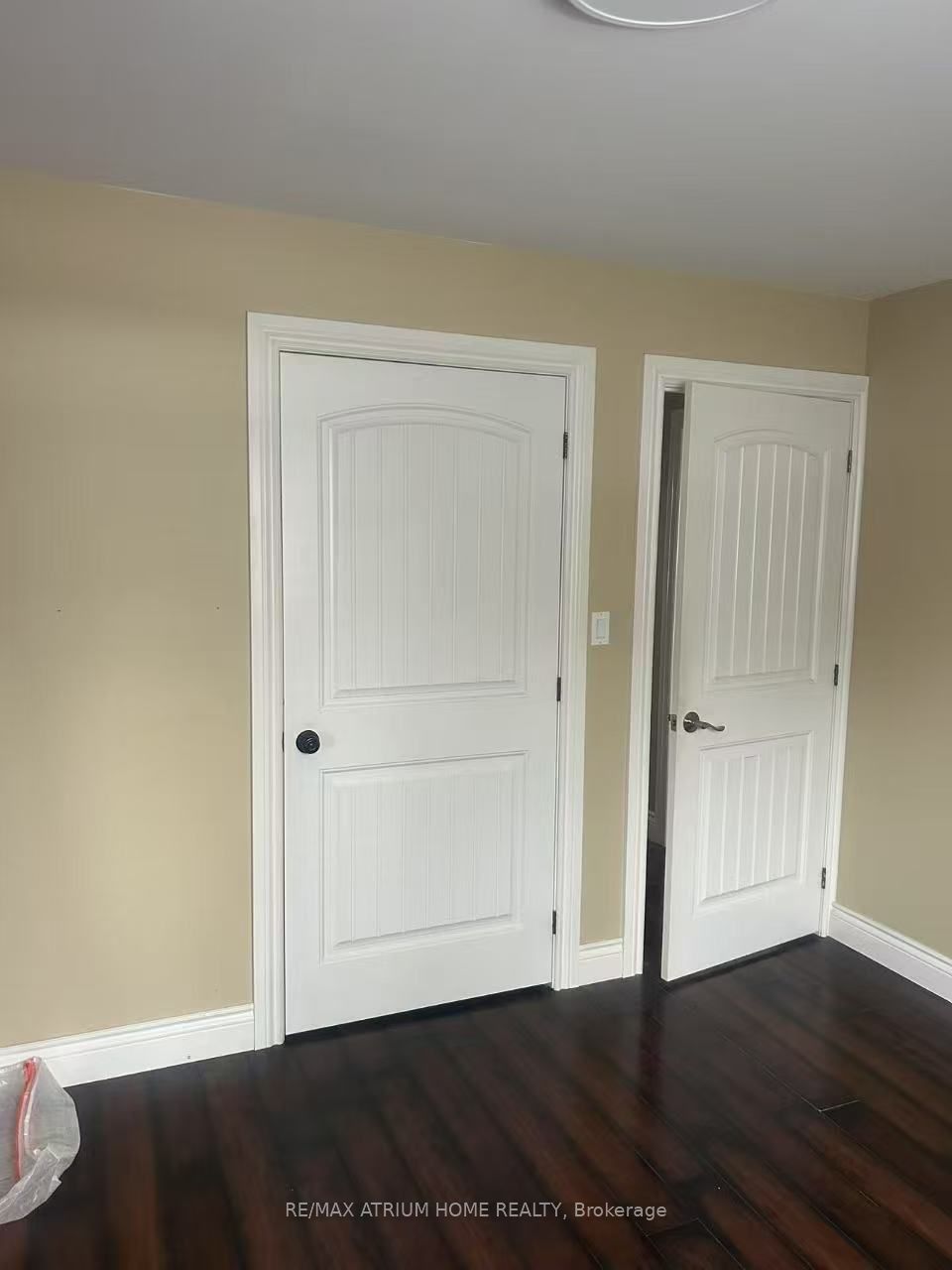 8 Queens Street Property Photo 11