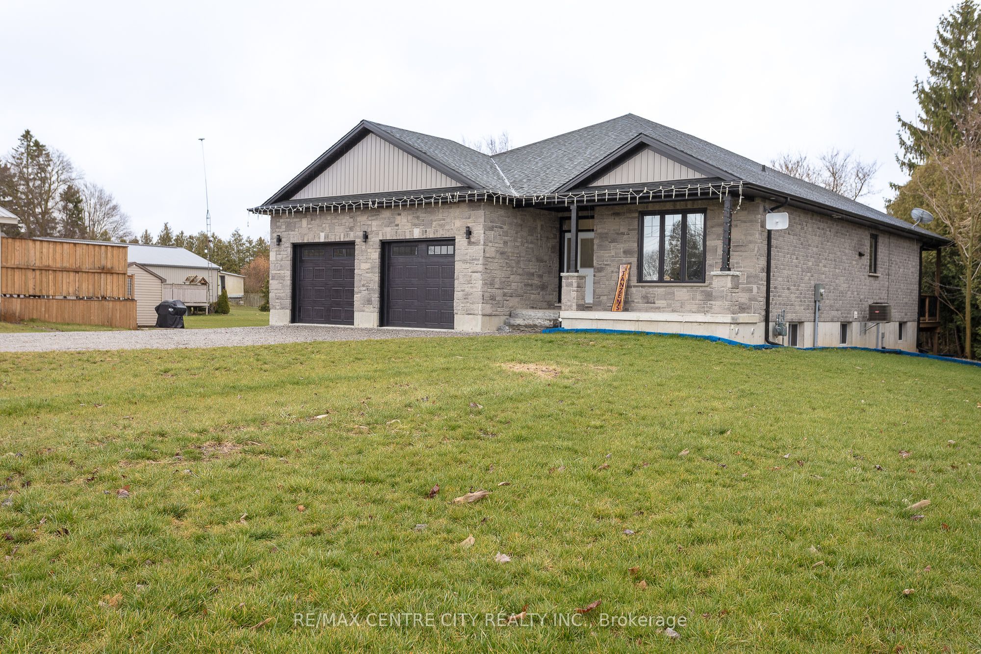 520 Fairground Road Property Photo 3