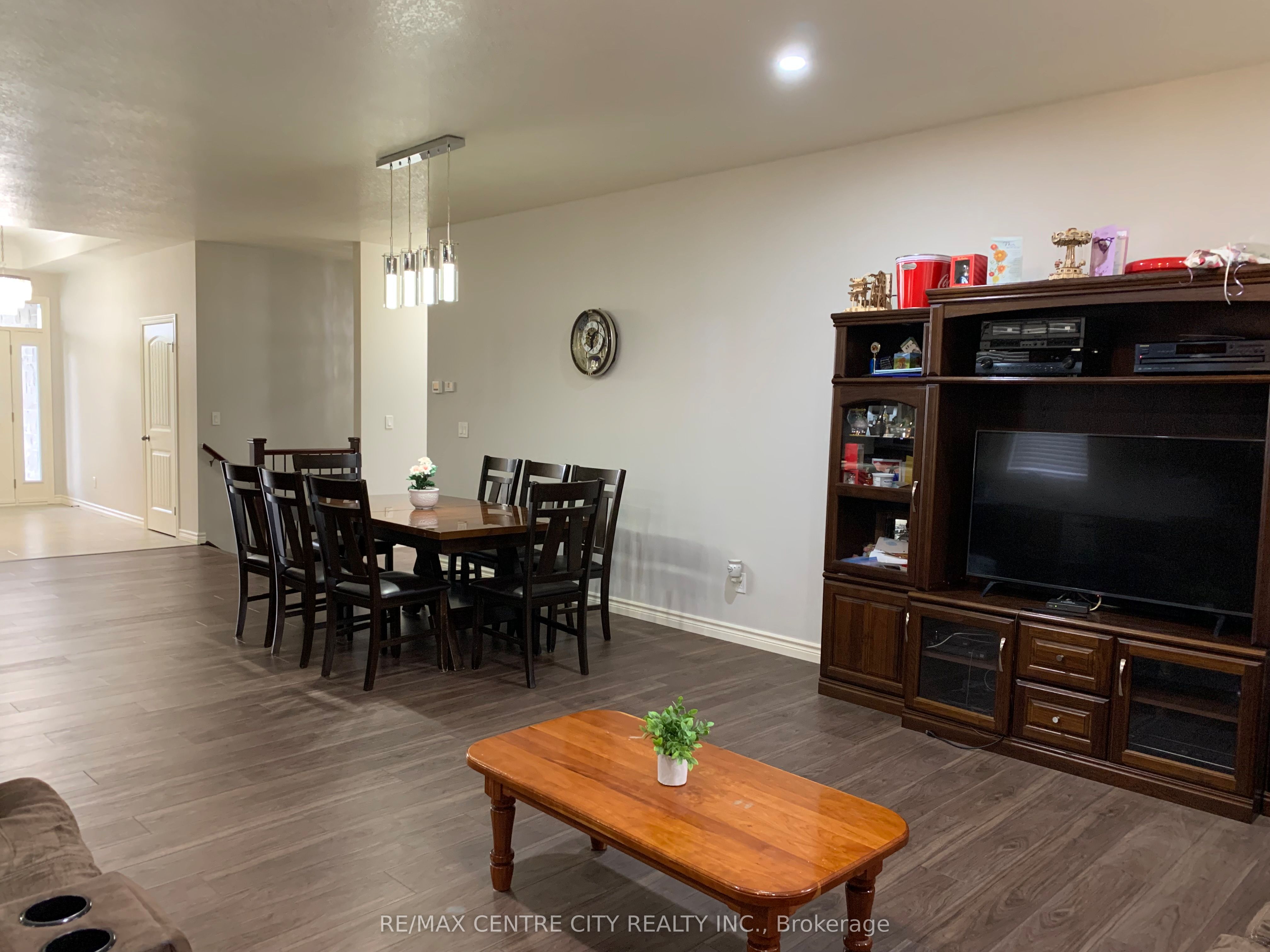 520 Fairground Road Property Photo 15