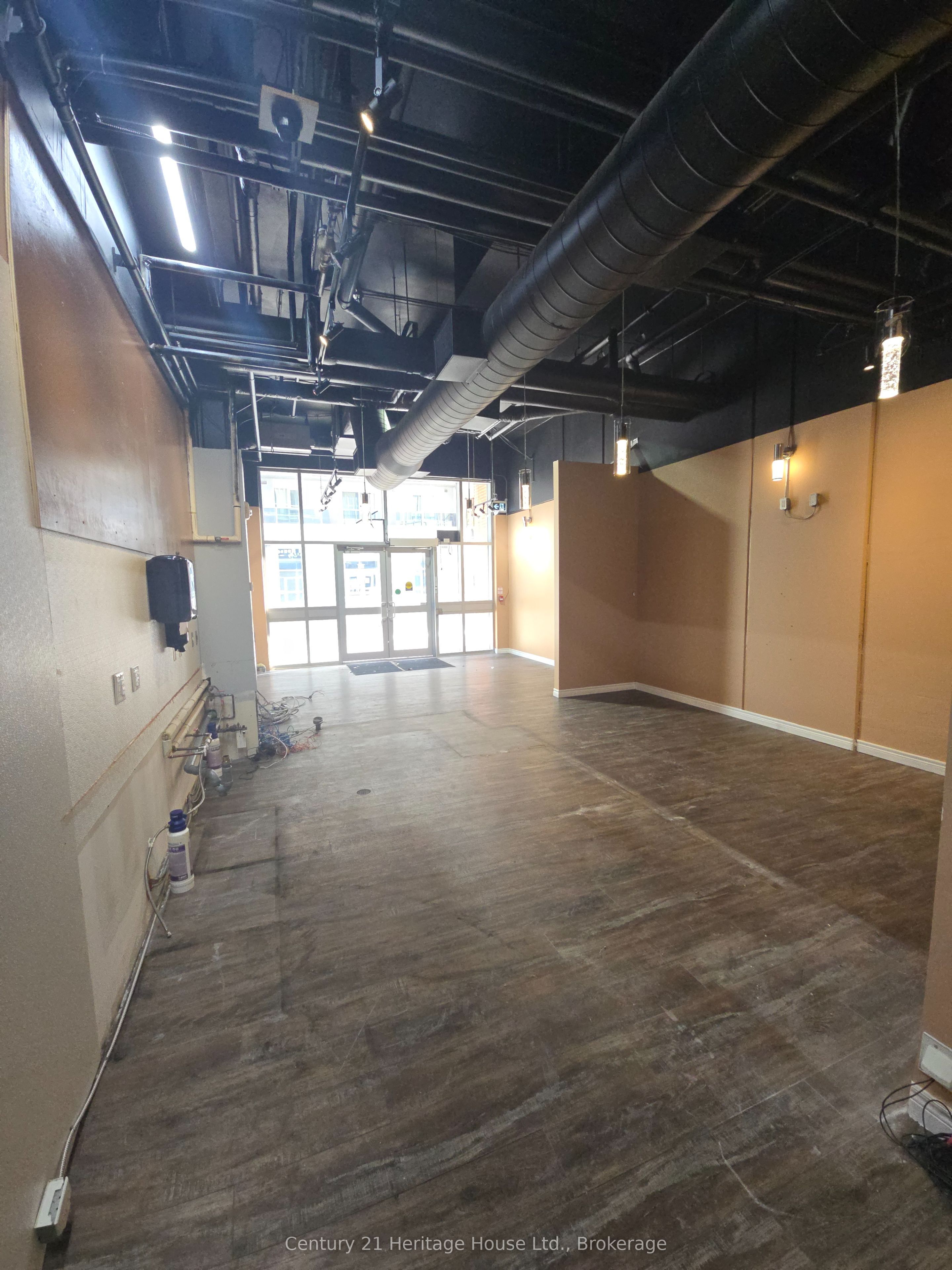 #813 - 130 Columbia Street Property Photo 3