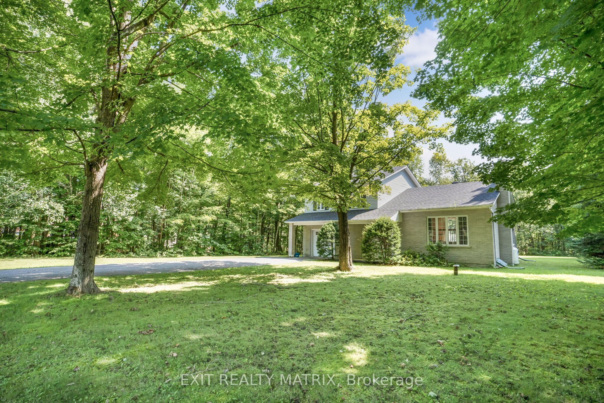 2836 Front Road Property Photo 2