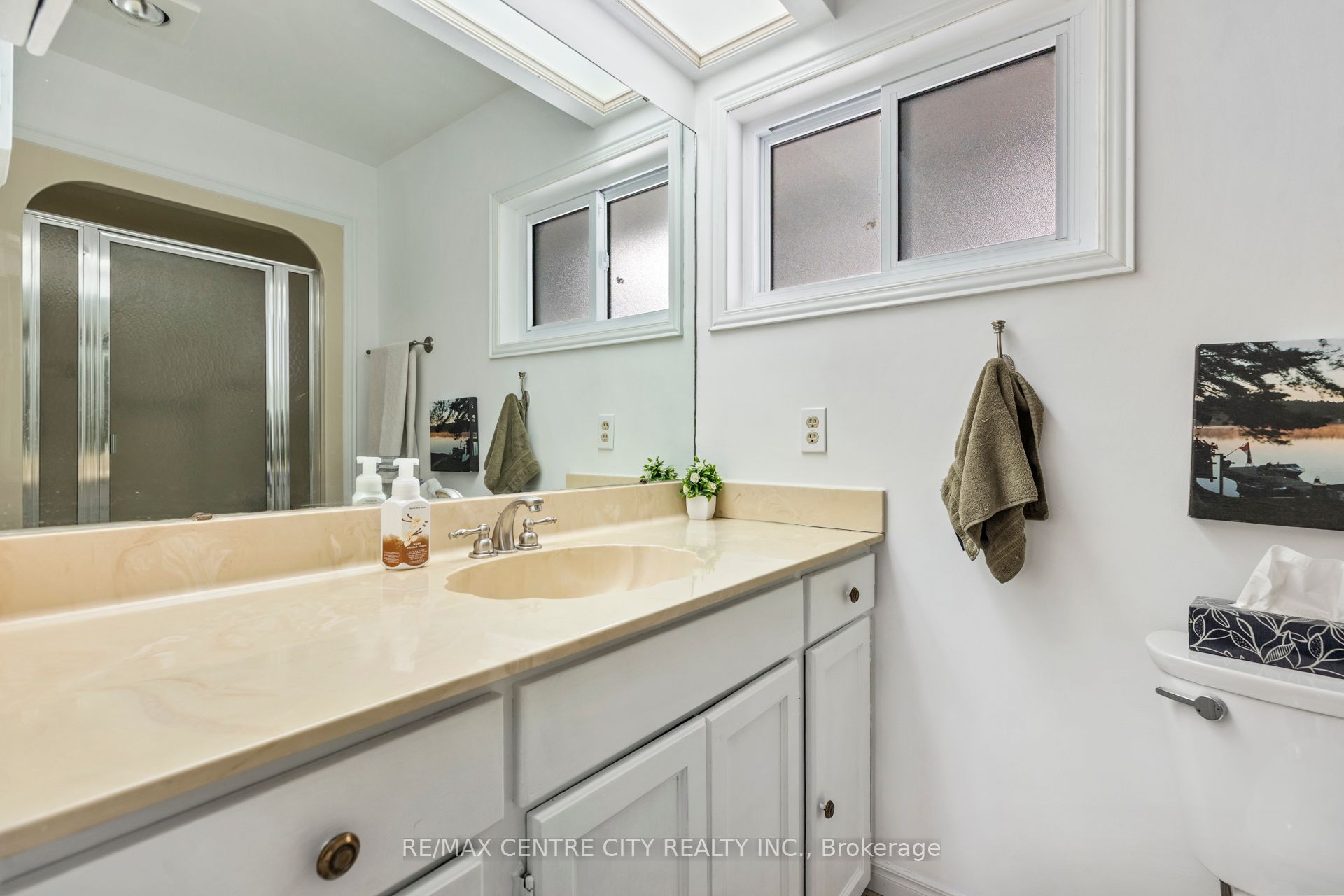 8 Woodland Road Property Photo 8