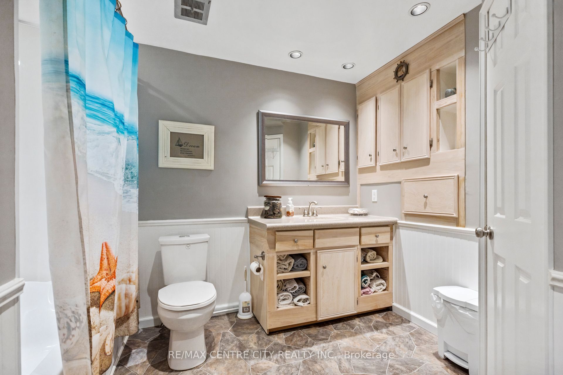 8 Woodland Road Property Photo 13