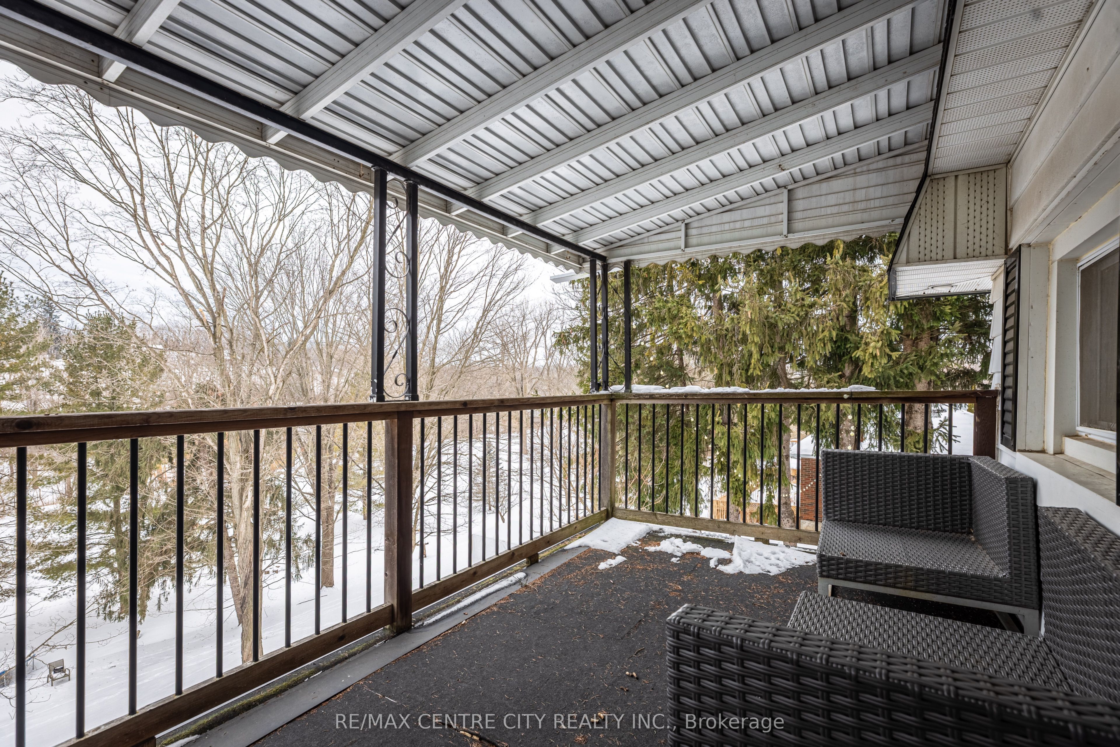 8 Woodland Road Property Photo 15