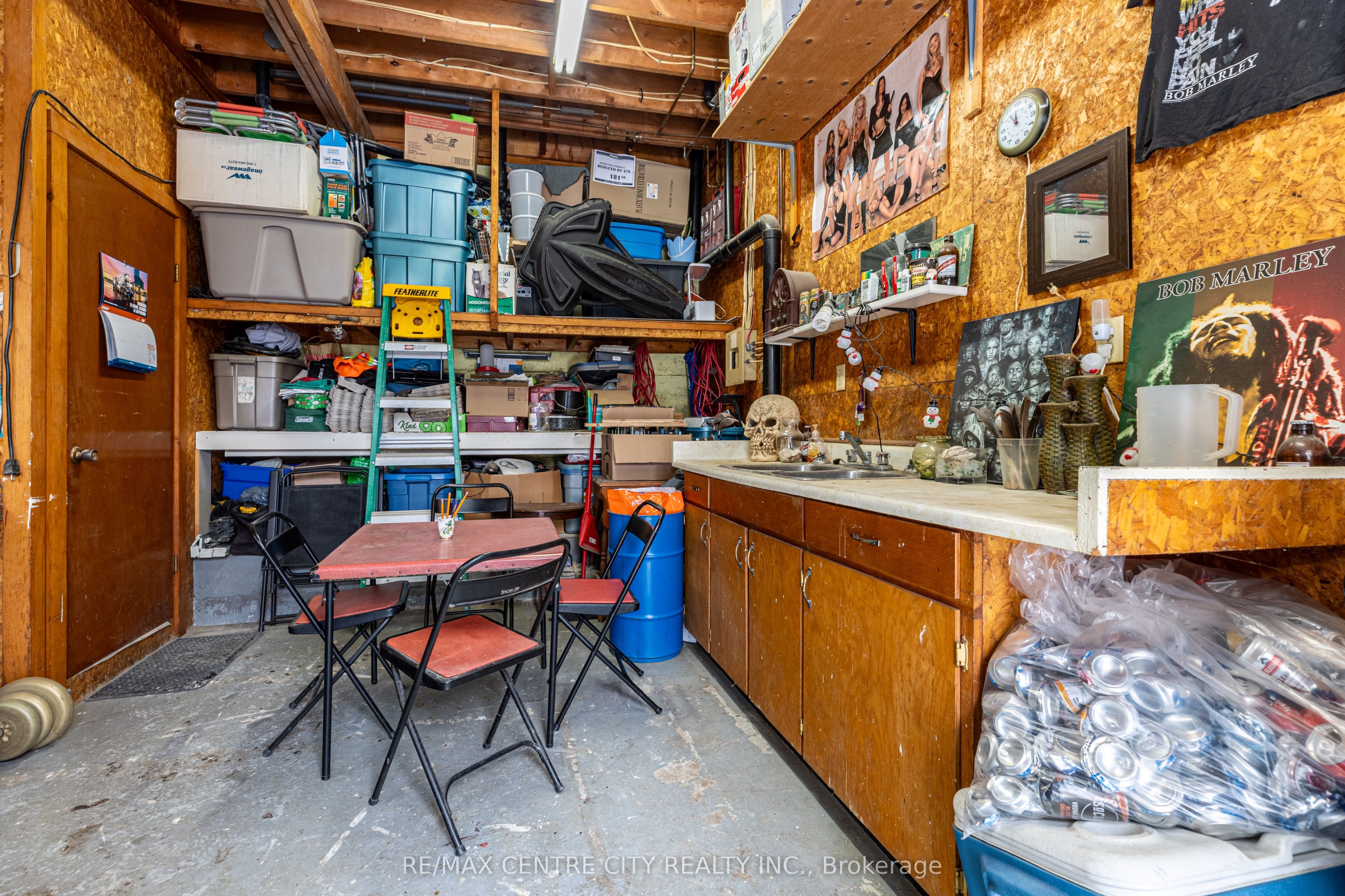 8 Woodland Road Property Photo 16