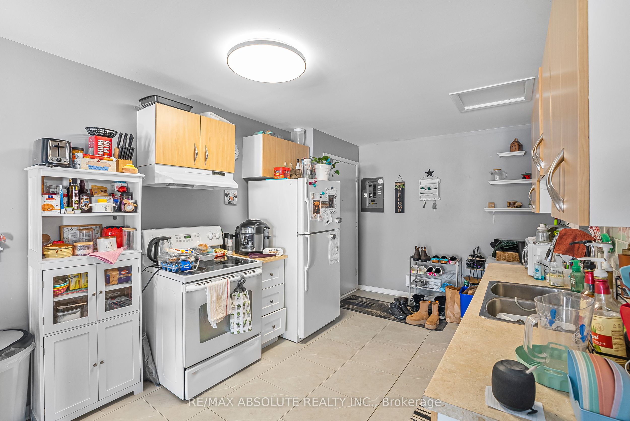 14 Spencer Street Property Photo 29