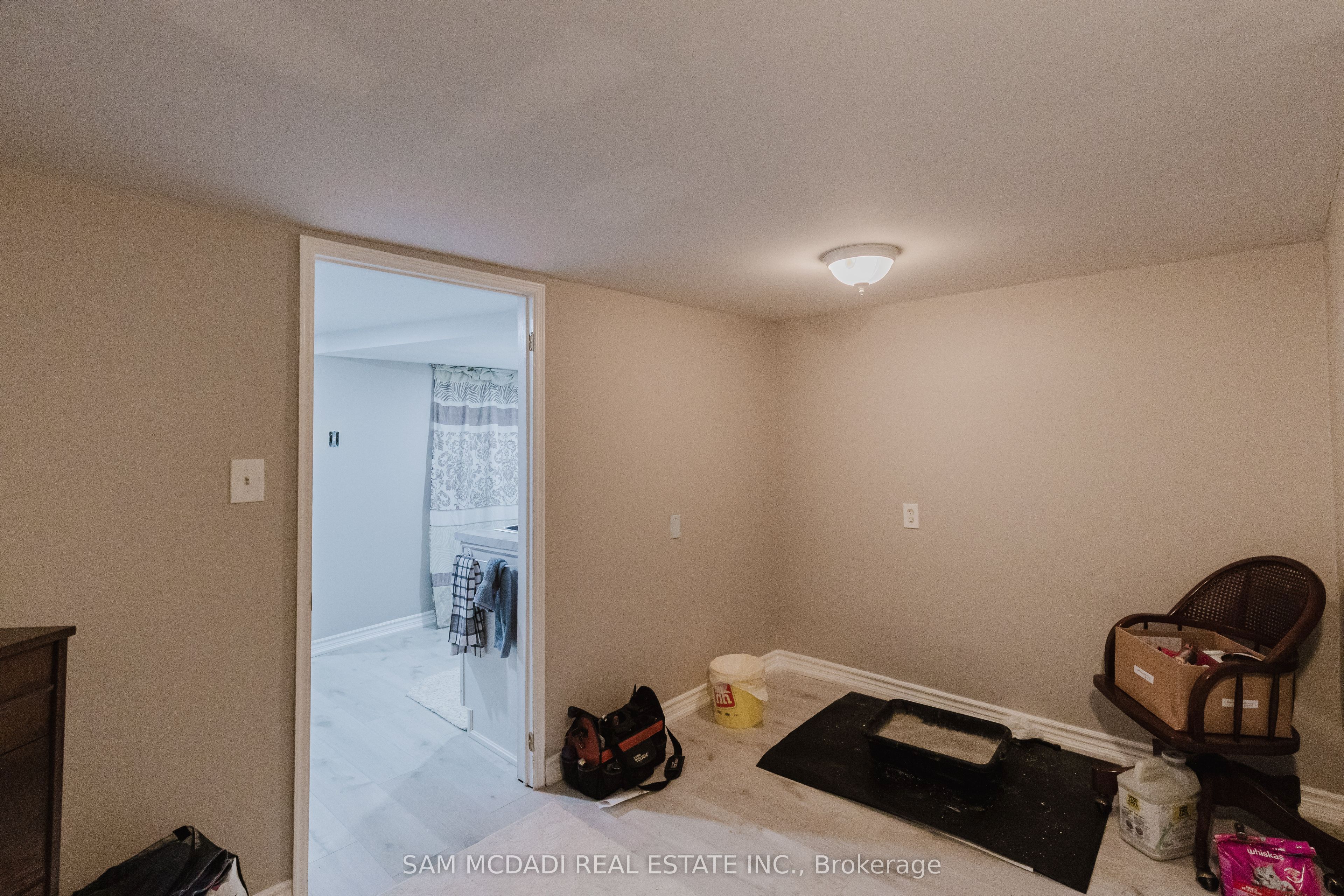 #single Office - 728 Main Street Property Photo 34