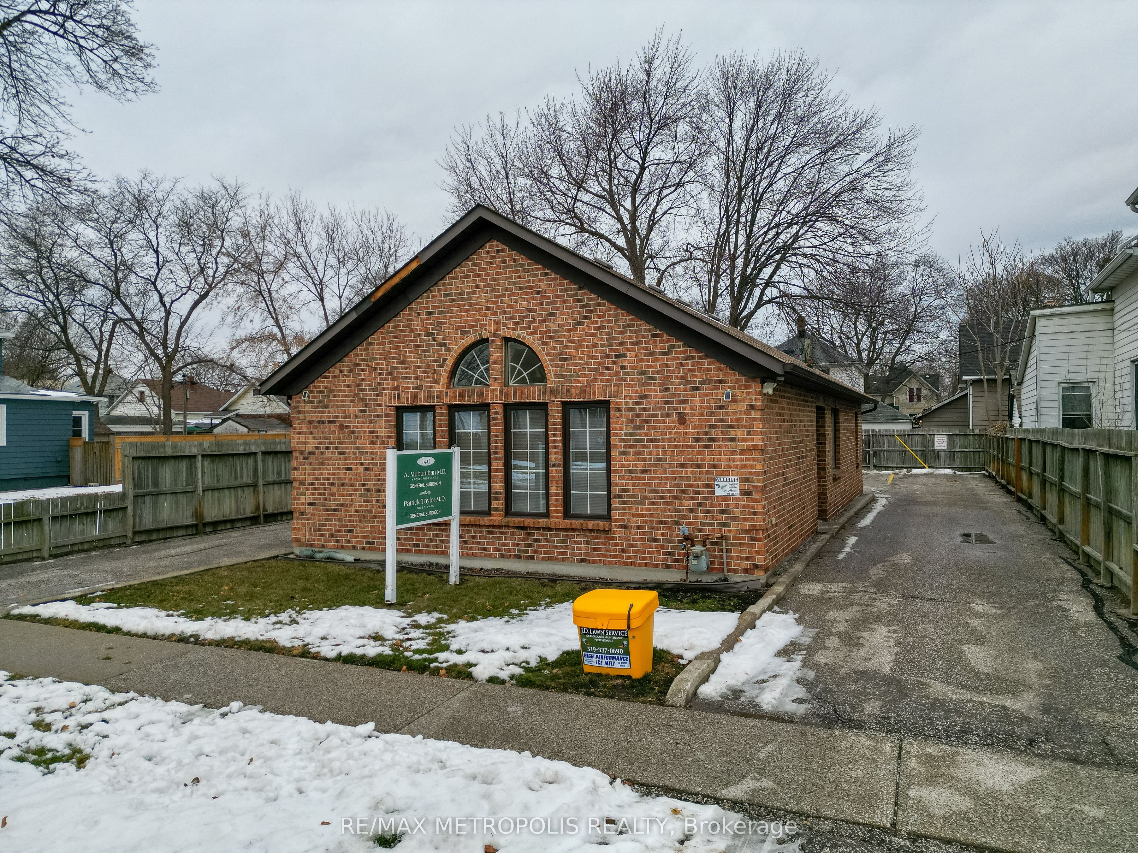140 Cameron Street Property Photo 3