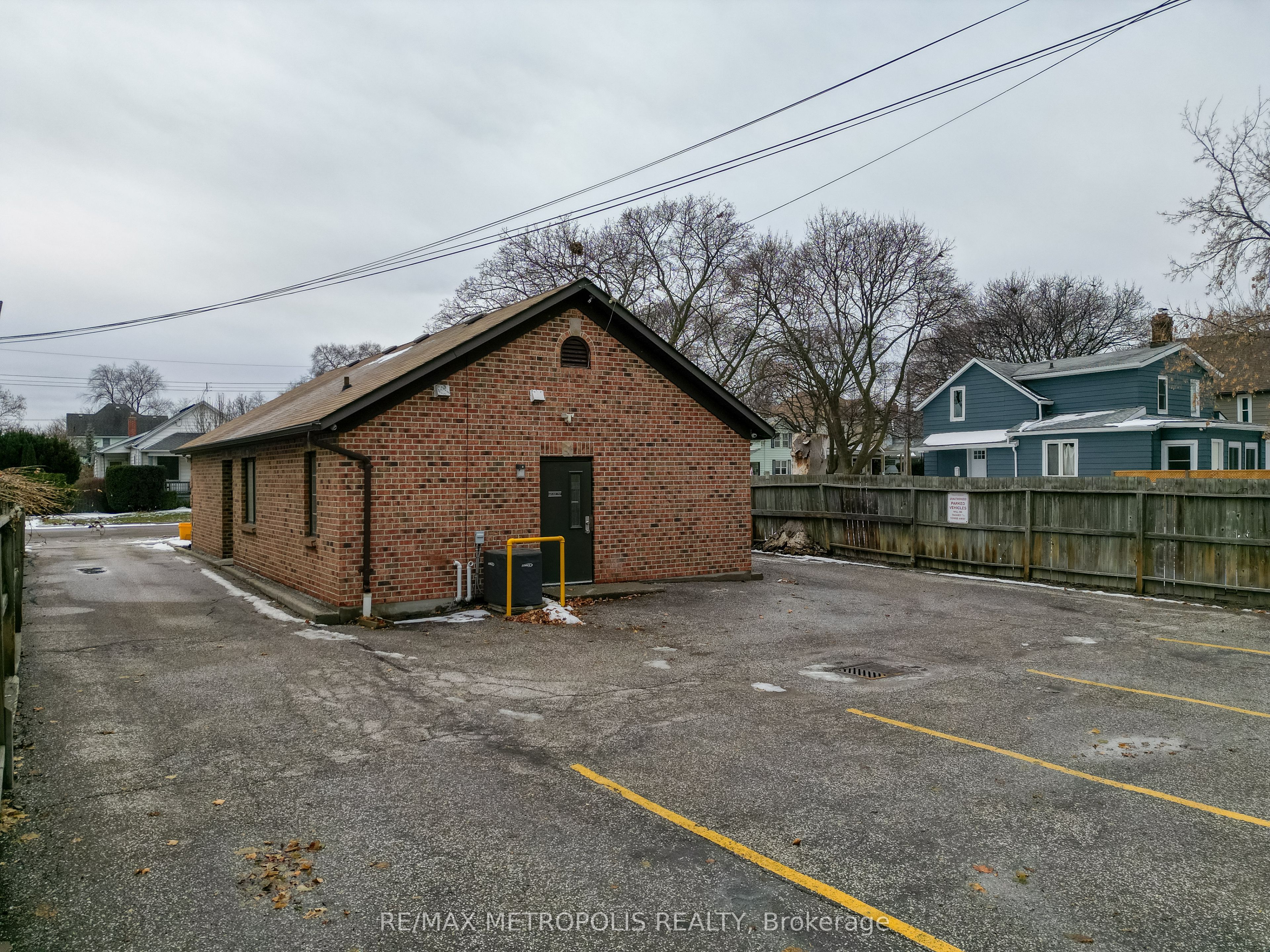 140 Cameron Street Property Photo 24