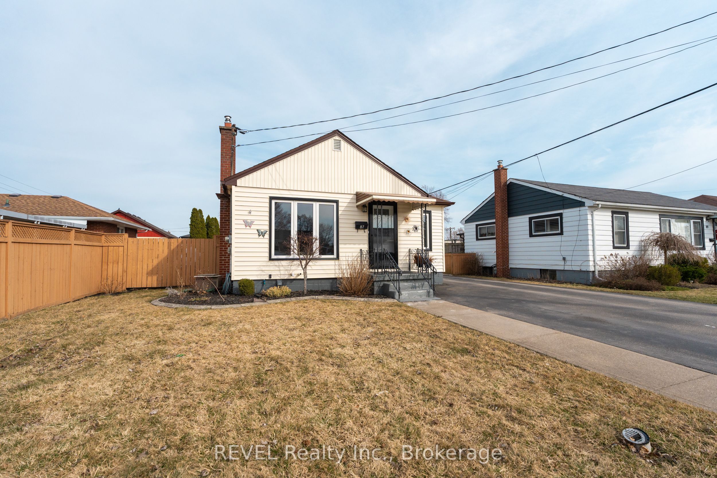 87 Torrance Crescent Property Photo 1