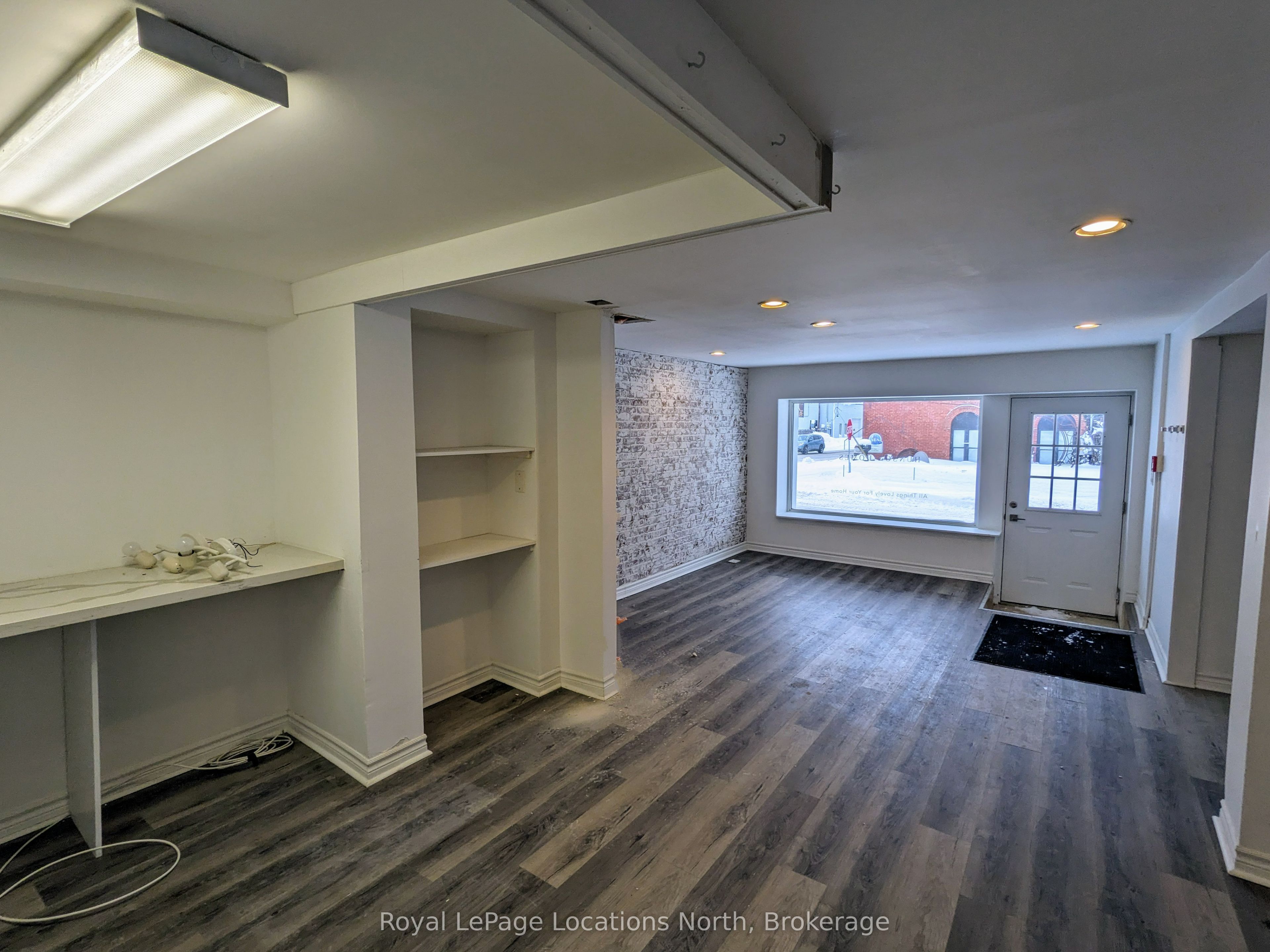 #1 - 164 Clark Street Property Photo 3