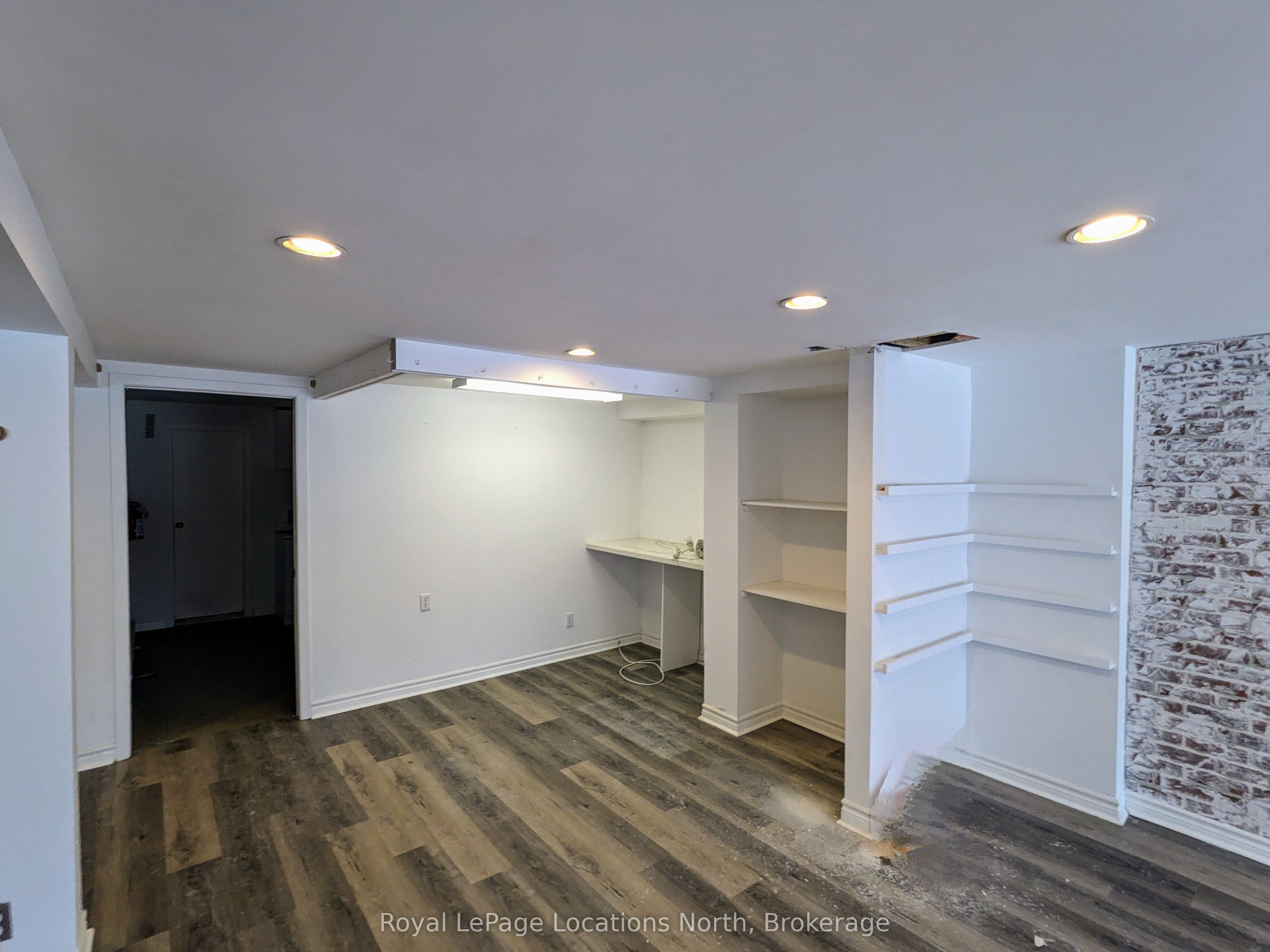 #1 - 164 Clark Street Property Photo 5
