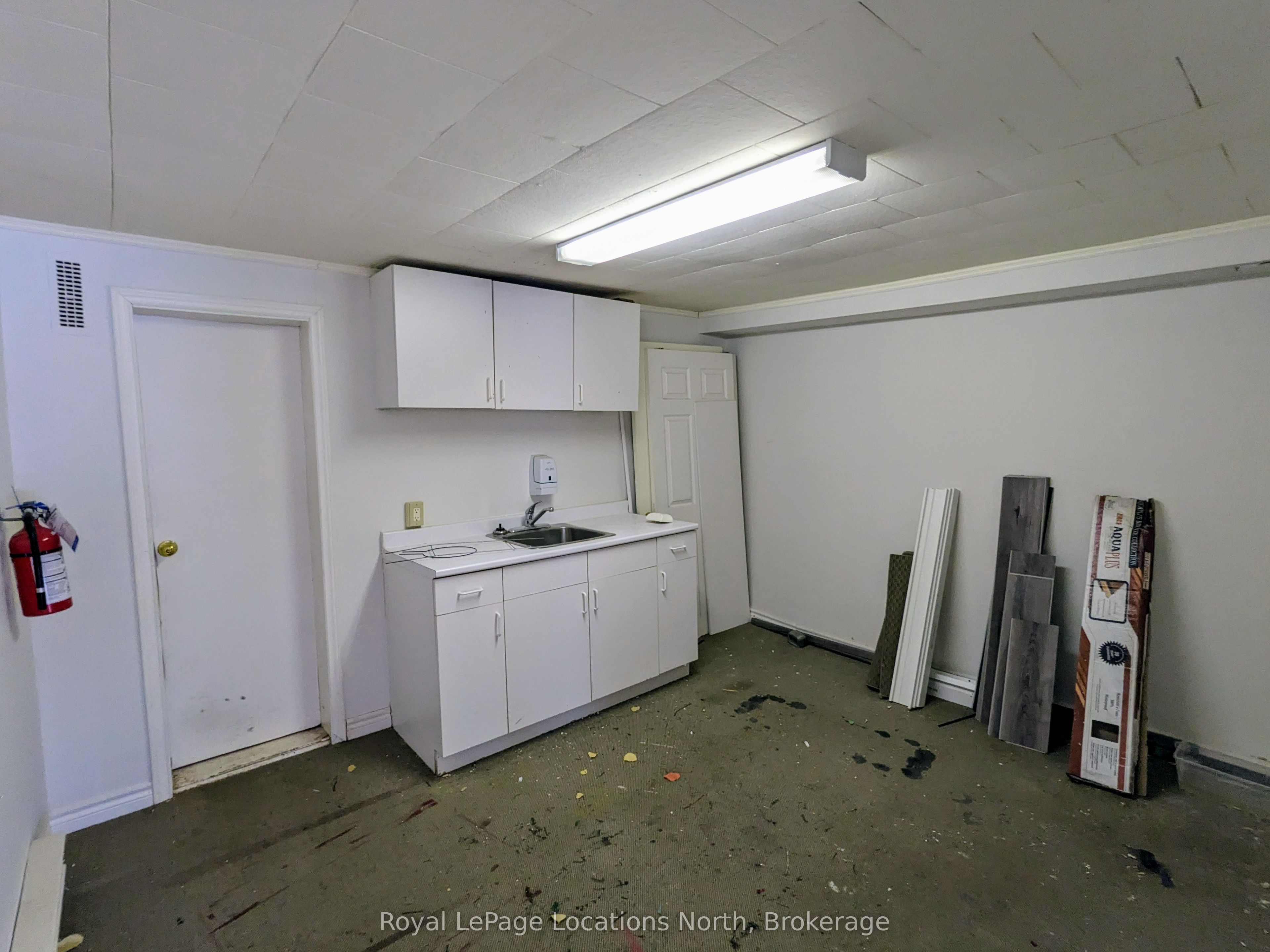 #1 - 164 Clark Street Property Photo 11