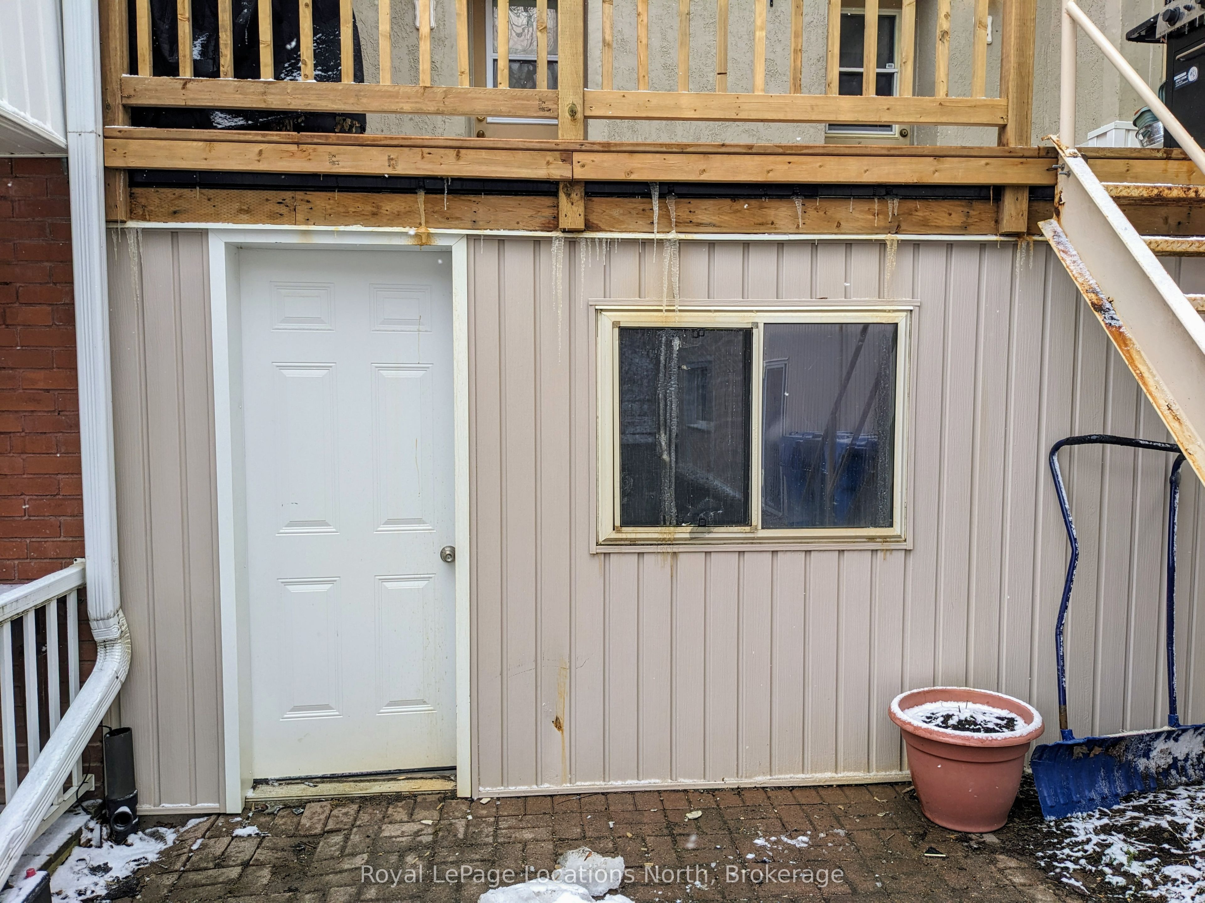 #1 - 164 Clark Street Property Photo 15