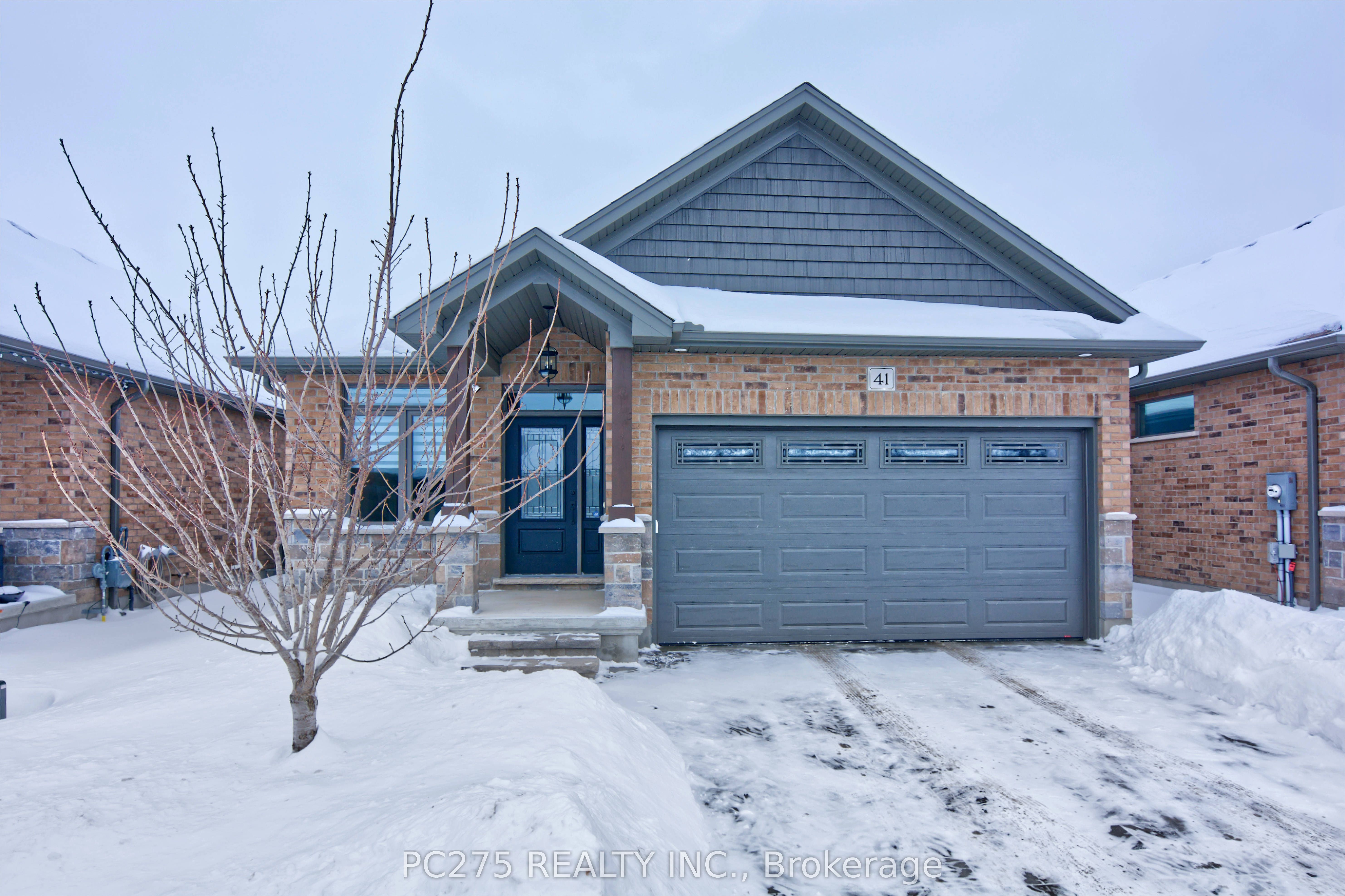 #41 - 159 Collins Way Property Photo 1