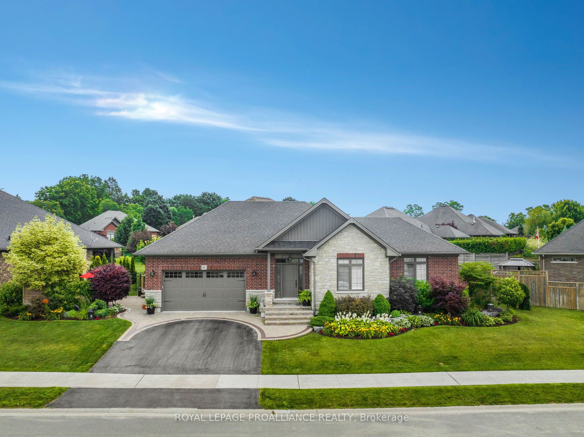 17 Rosslyn Drive Property Photo