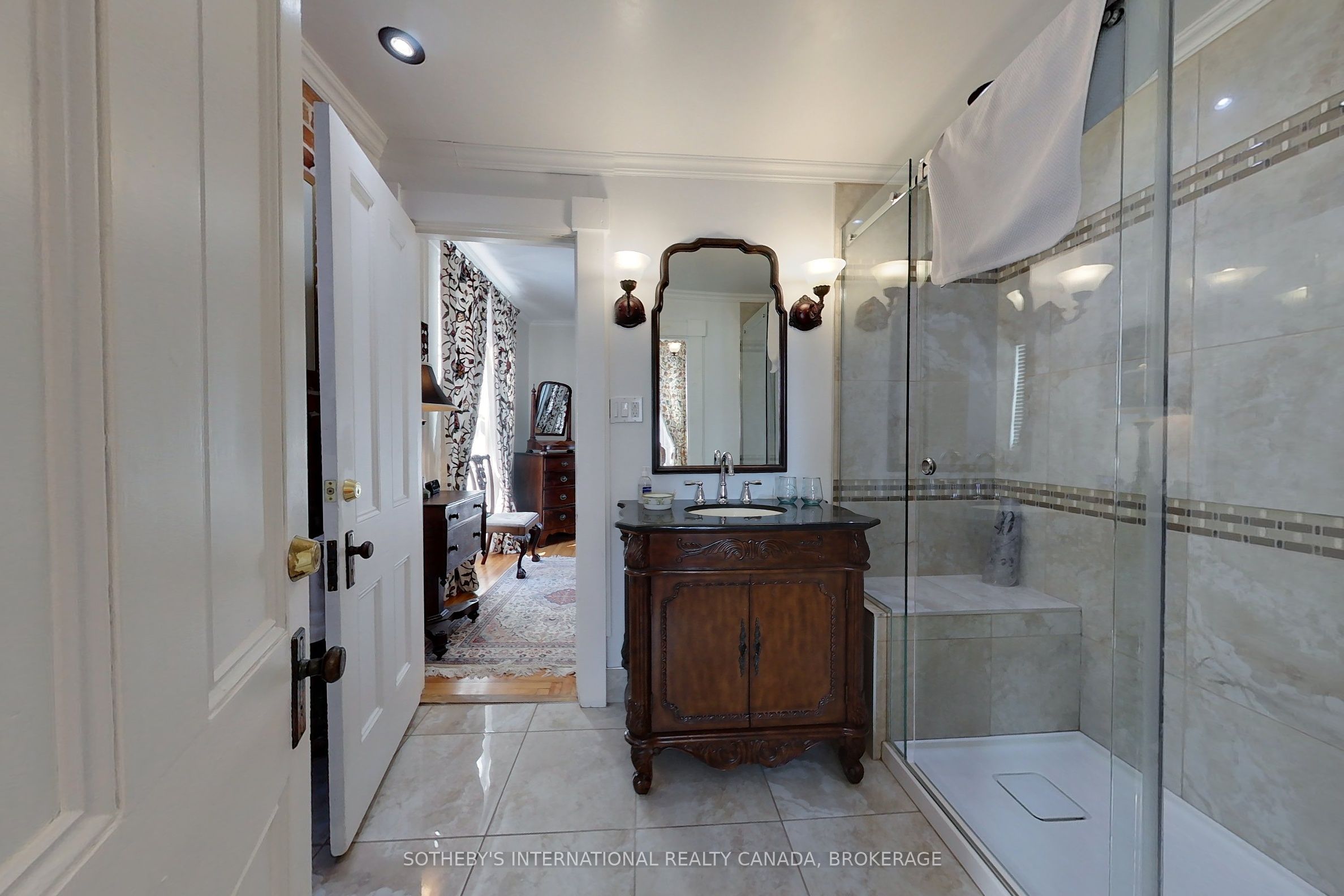 40 First Street Property Photo 25