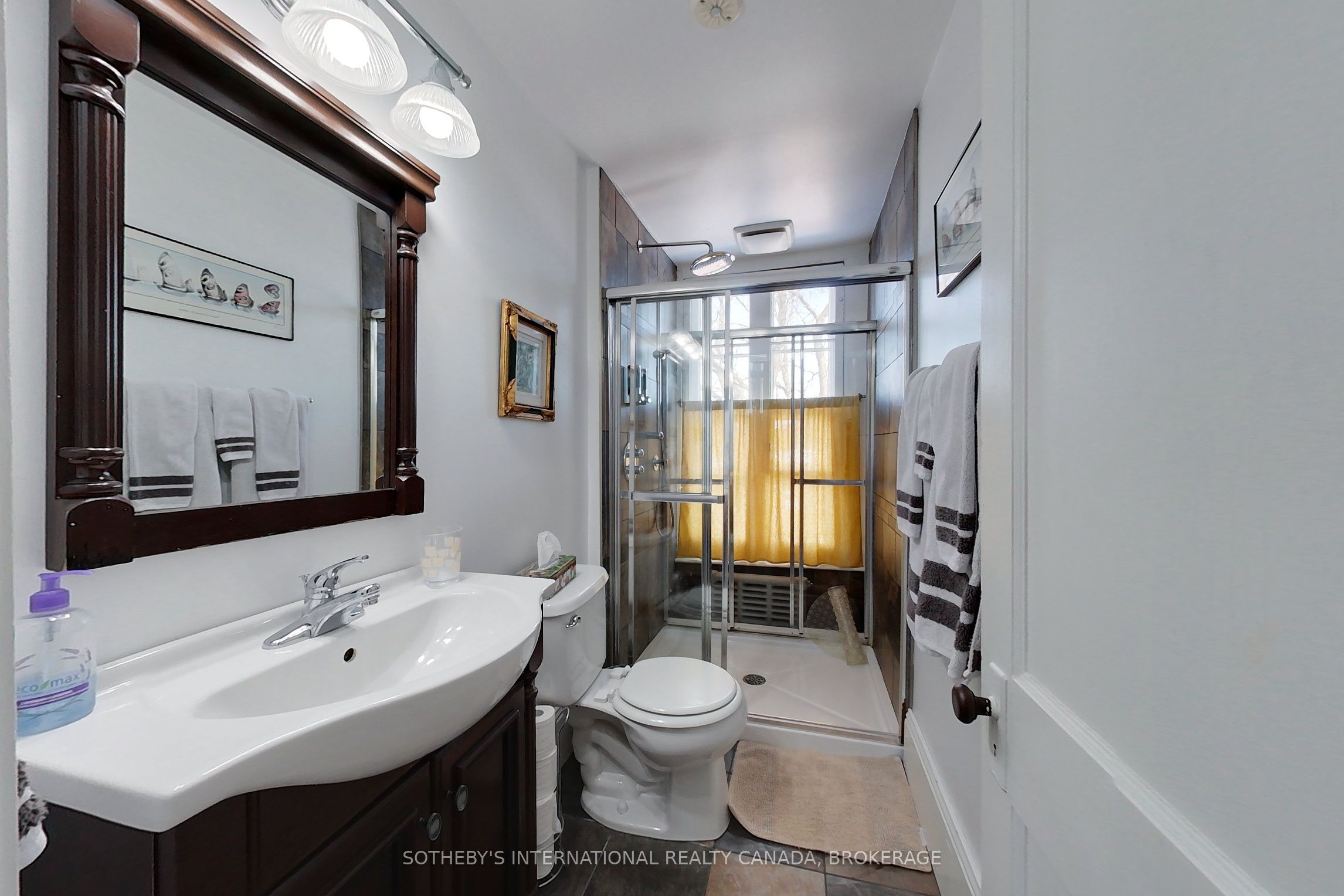 40 First Street Property Photo 26