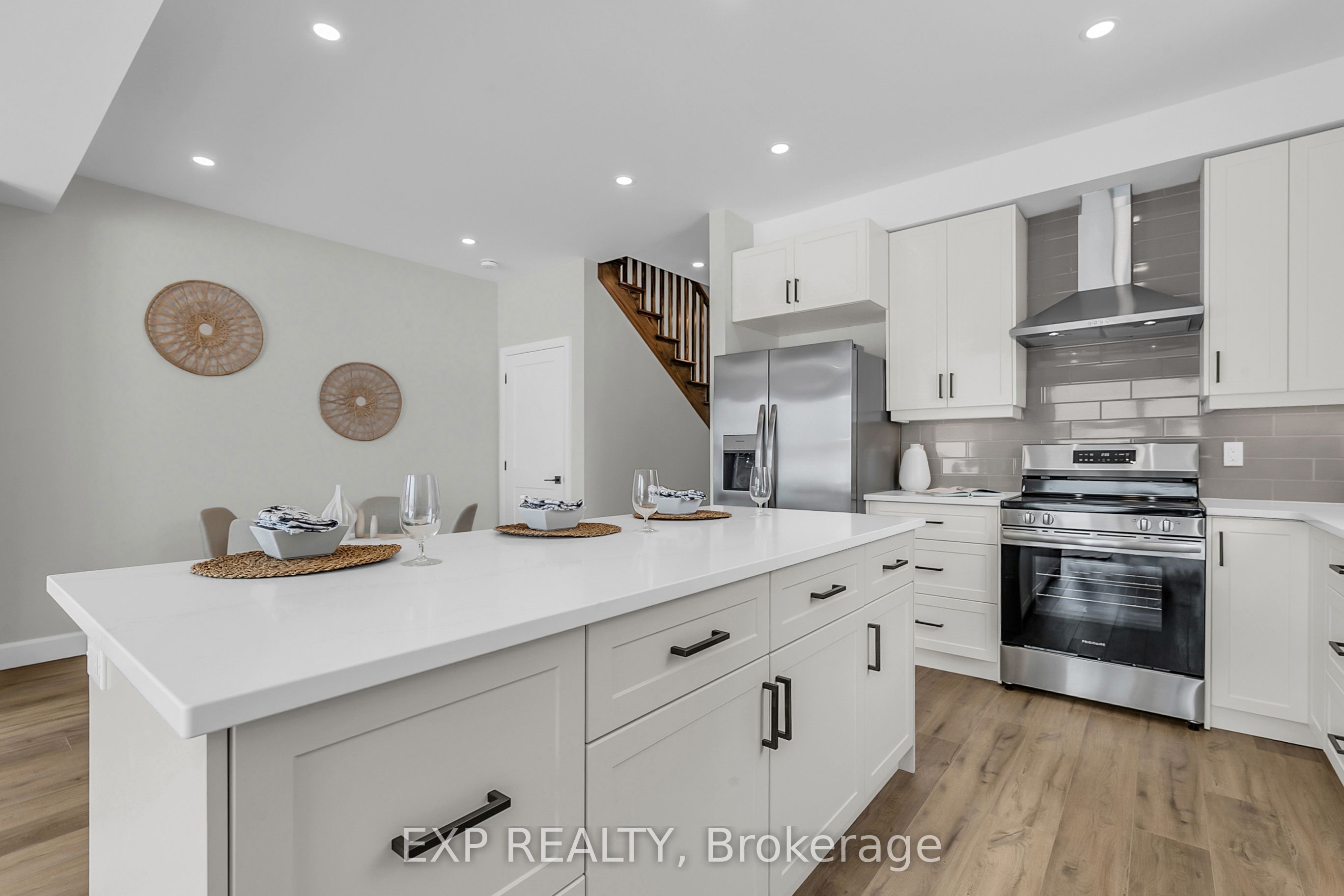 #a - 29 Park Avenue Property Photo 7