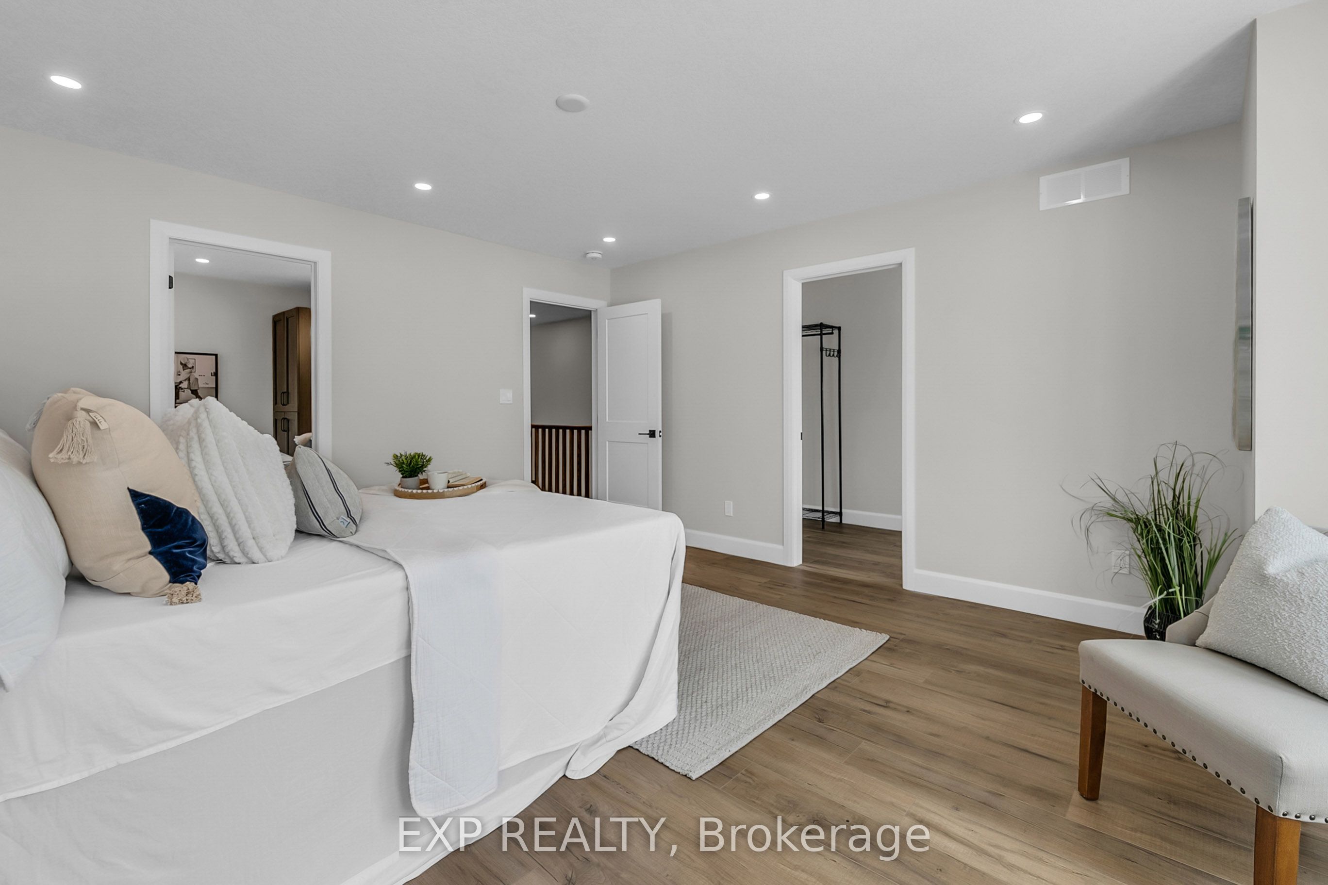 #a - 29 Park Avenue Property Photo 26
