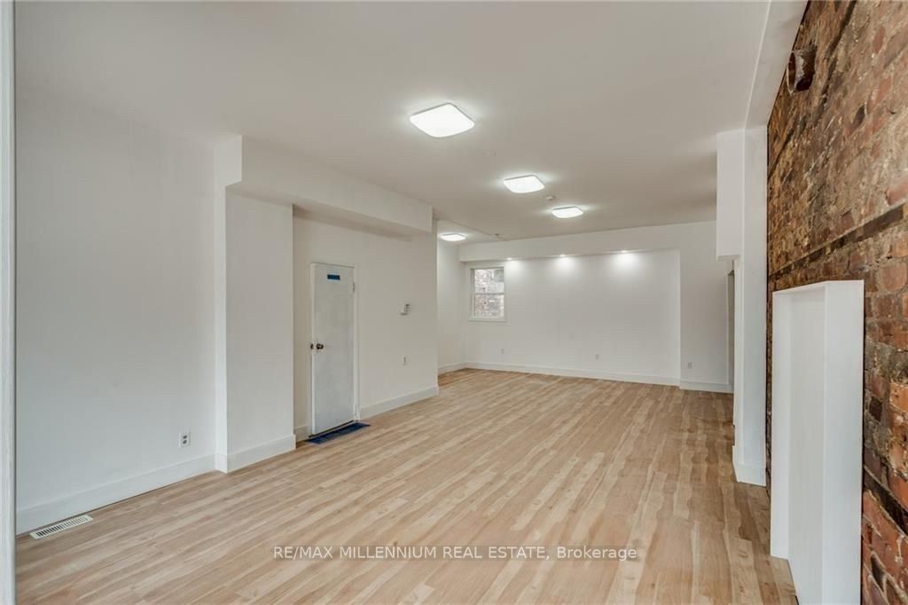 363 Barton Street Property Photo 5