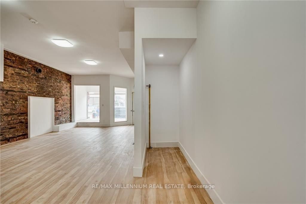 363 Barton Street Property Photo 7