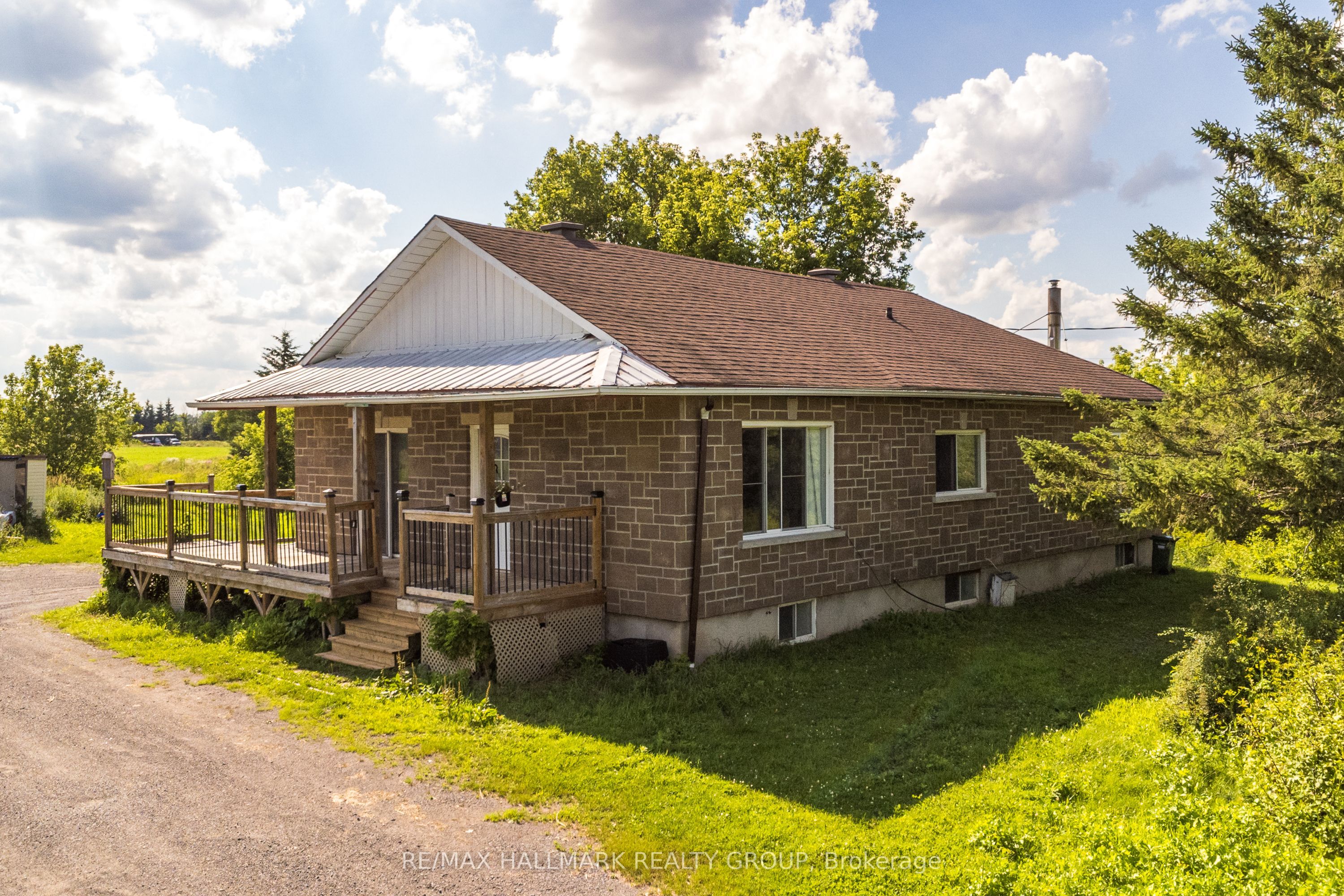 3948 Drouin Road Property Photo