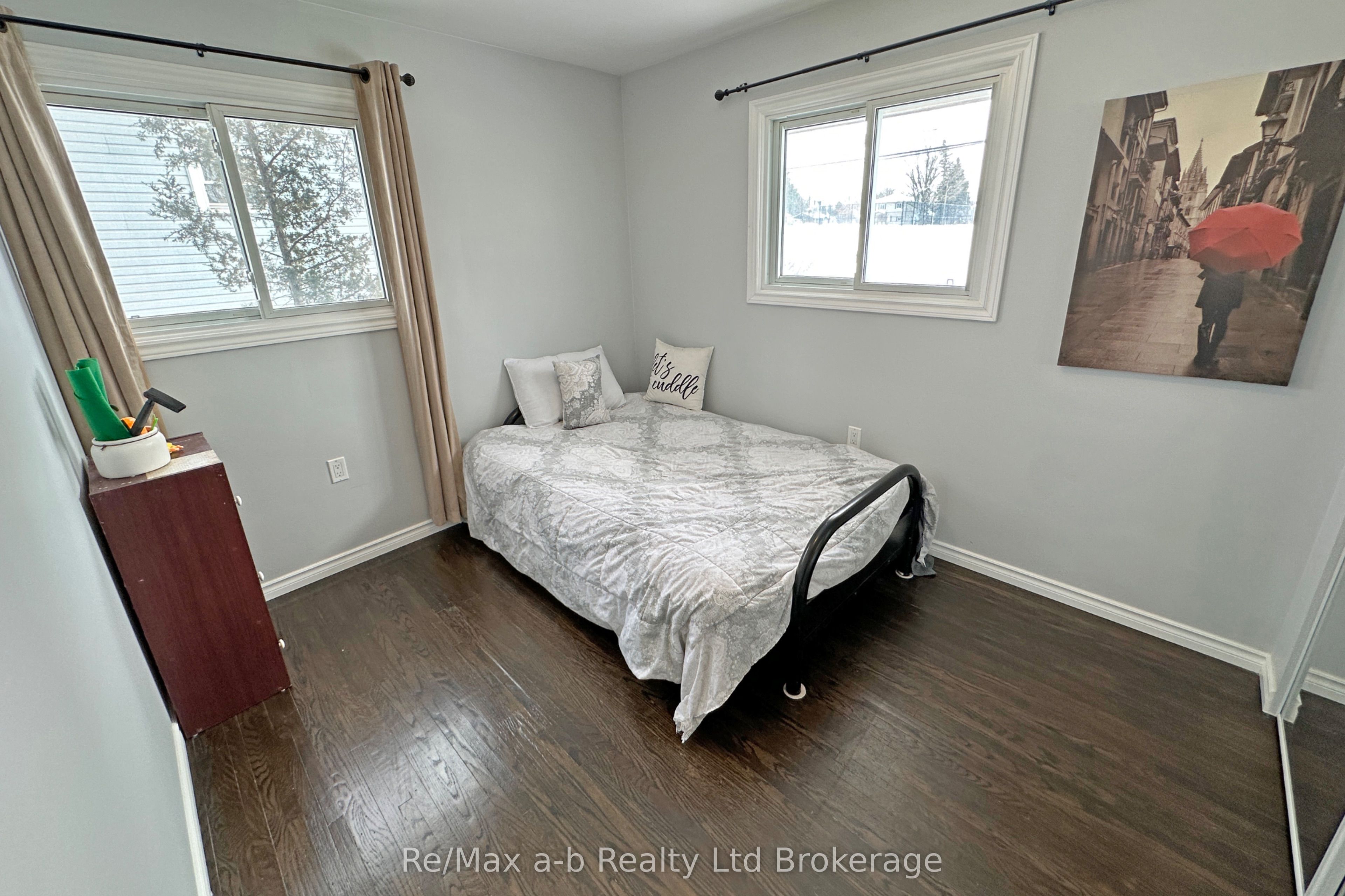 173 Park Row Property Photo 23