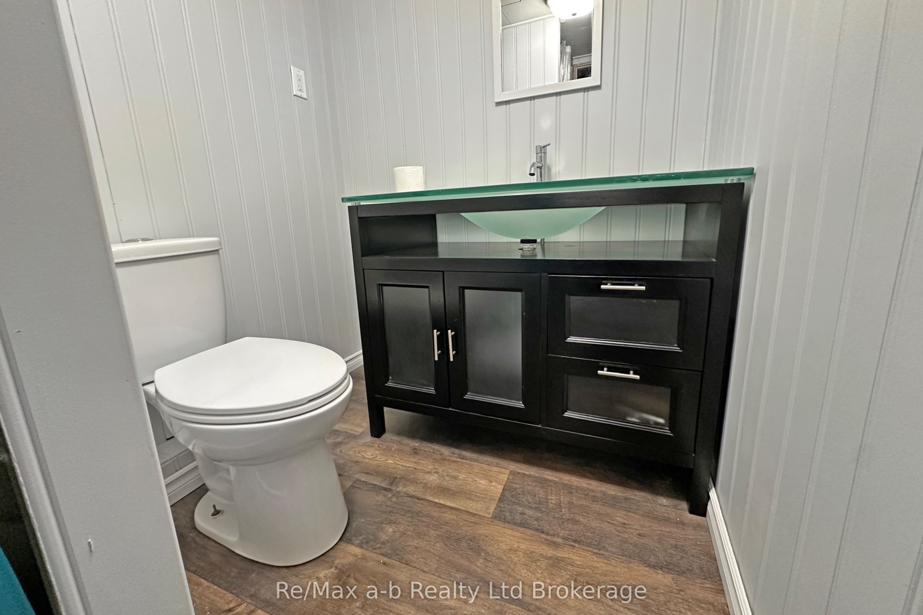 173 Park Row Property Photo 28