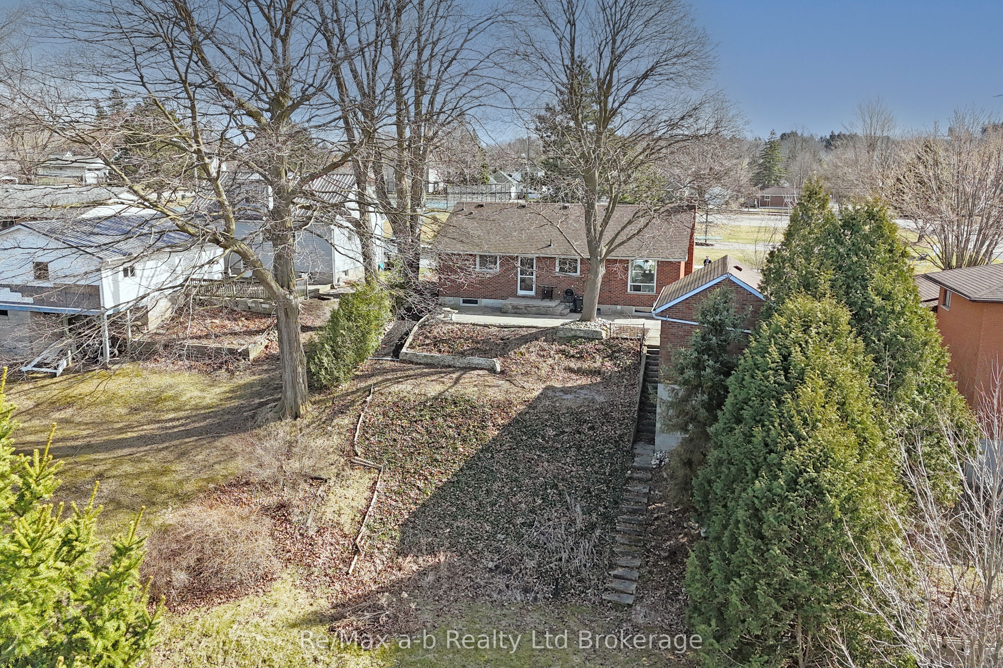 173 Park Row Property Photo 34
