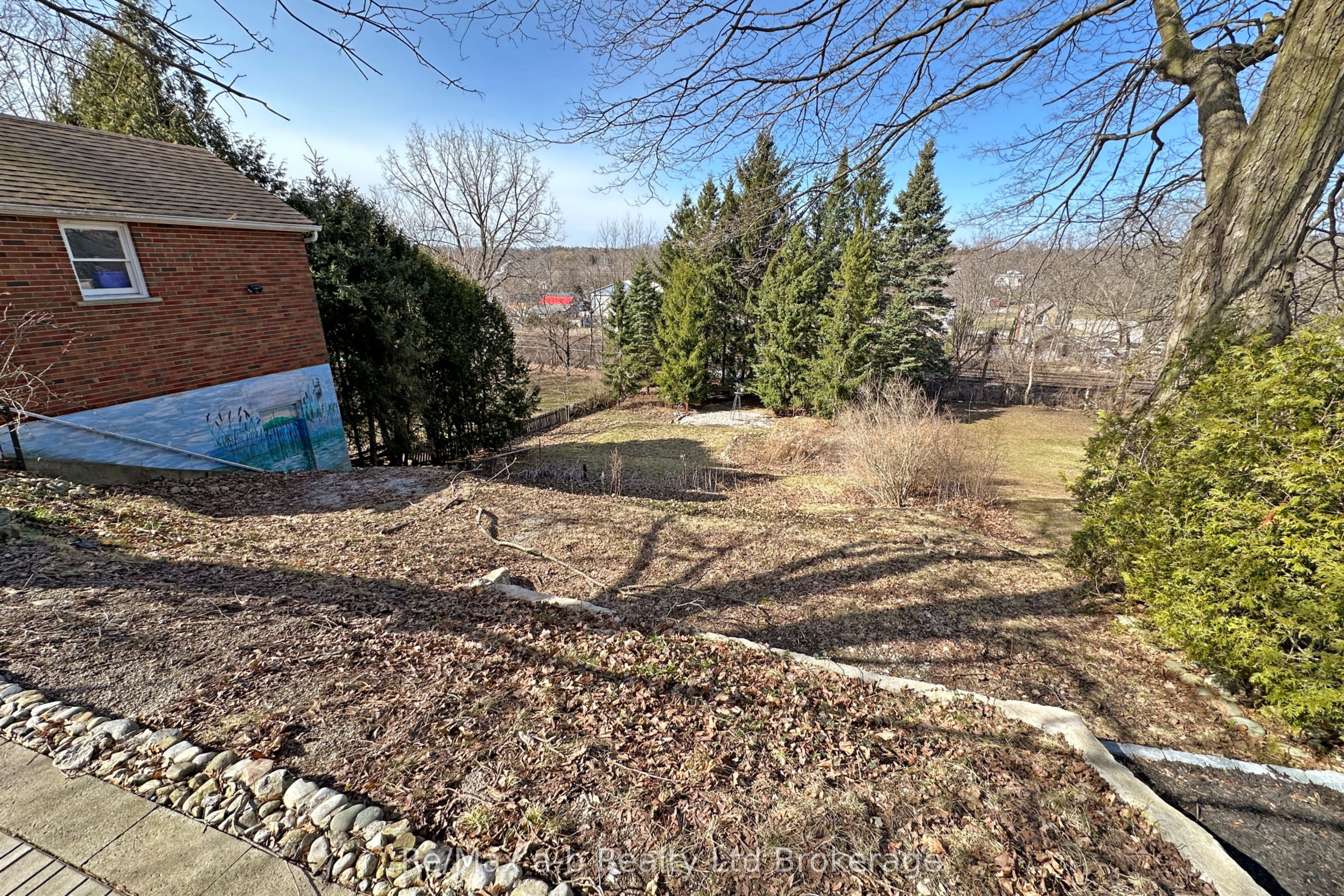 173 Park Row Property Photo 39