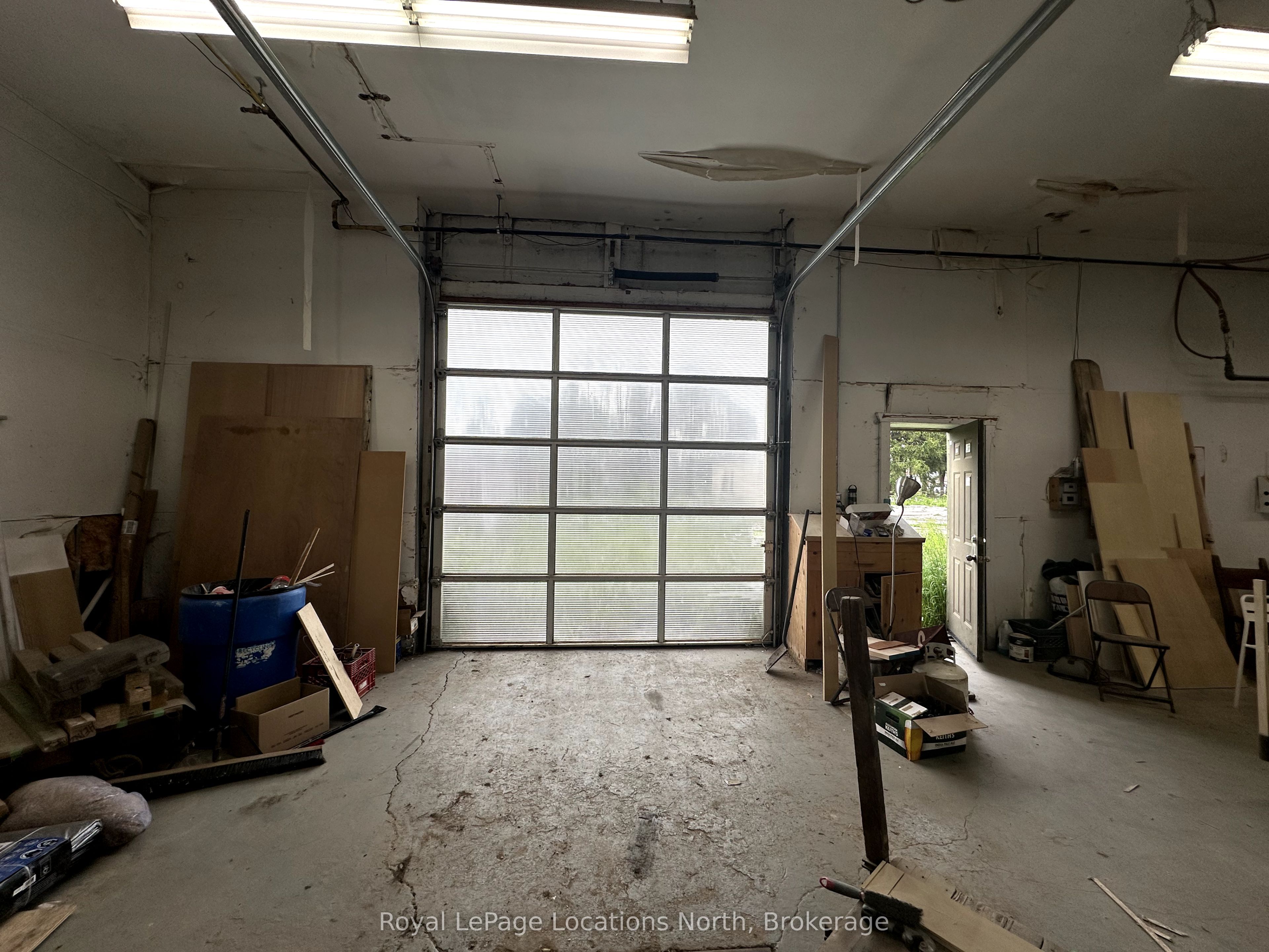 705 Garafraxa Street Property Photo 4