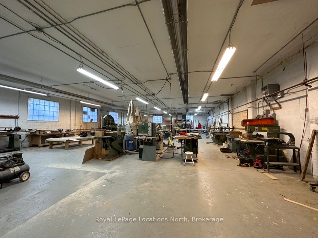 705 Garafraxa Street Property Photo 10