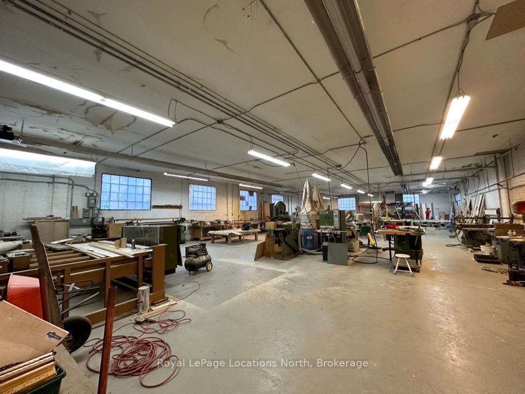 705 Garafraxa Street Property Photo 11
