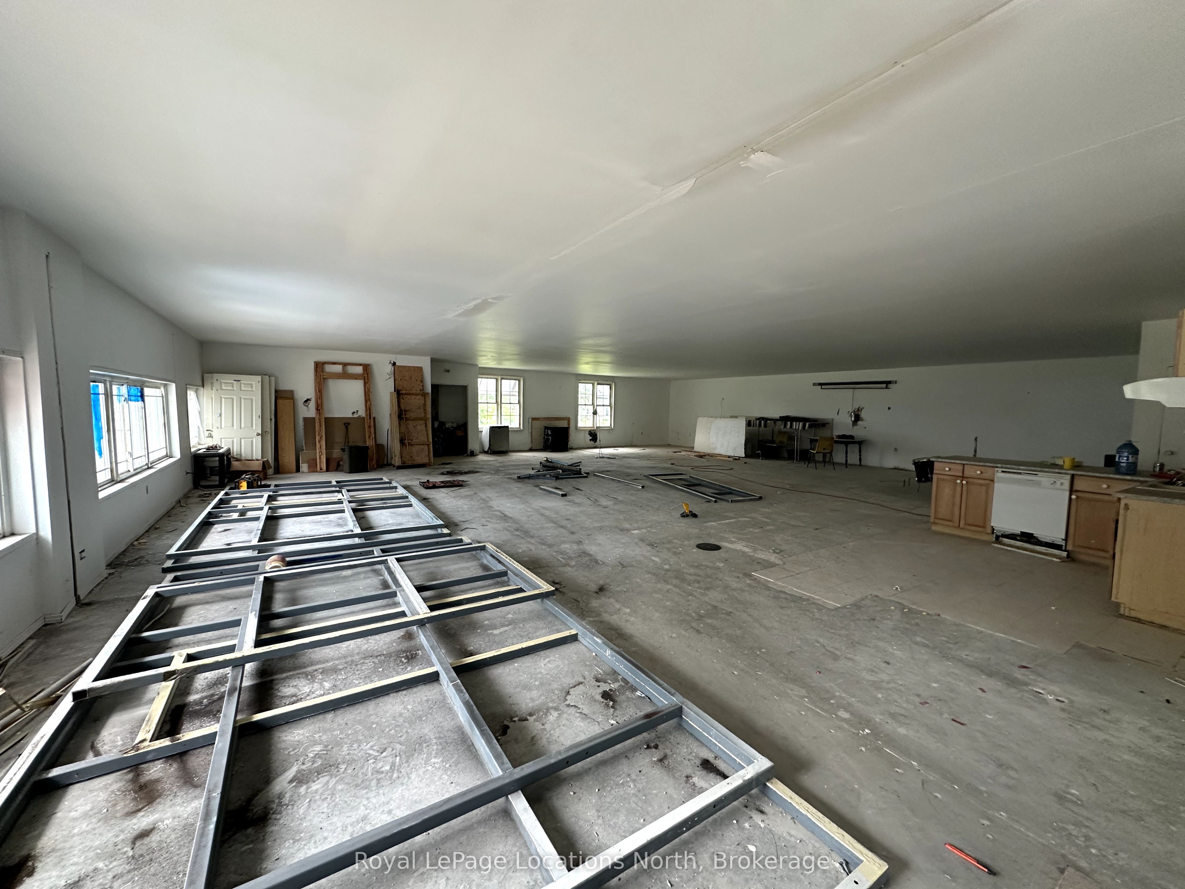 705 Garafraxa Street Property Photo 22