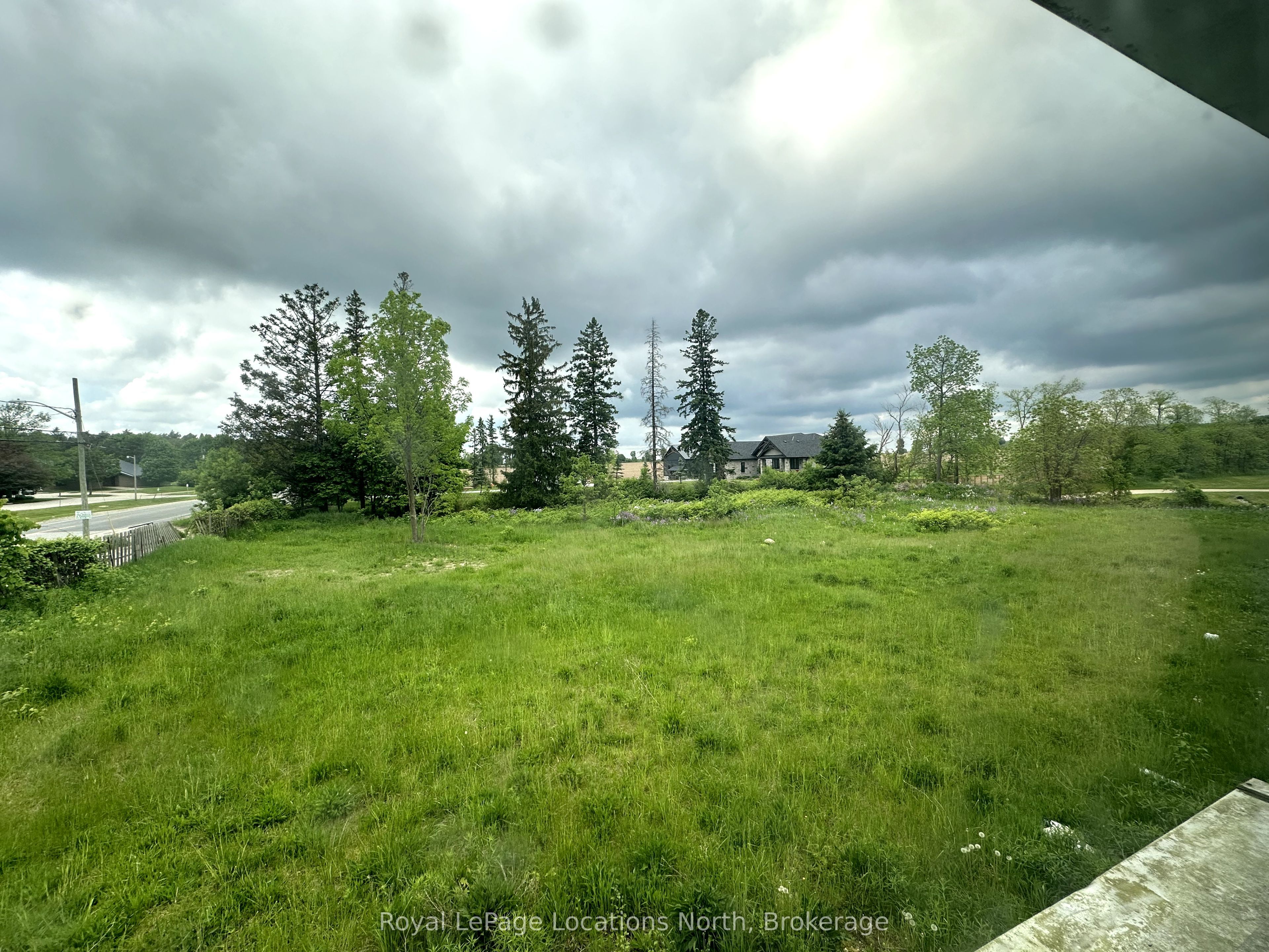 705 Garafraxa Street Property Photo 30