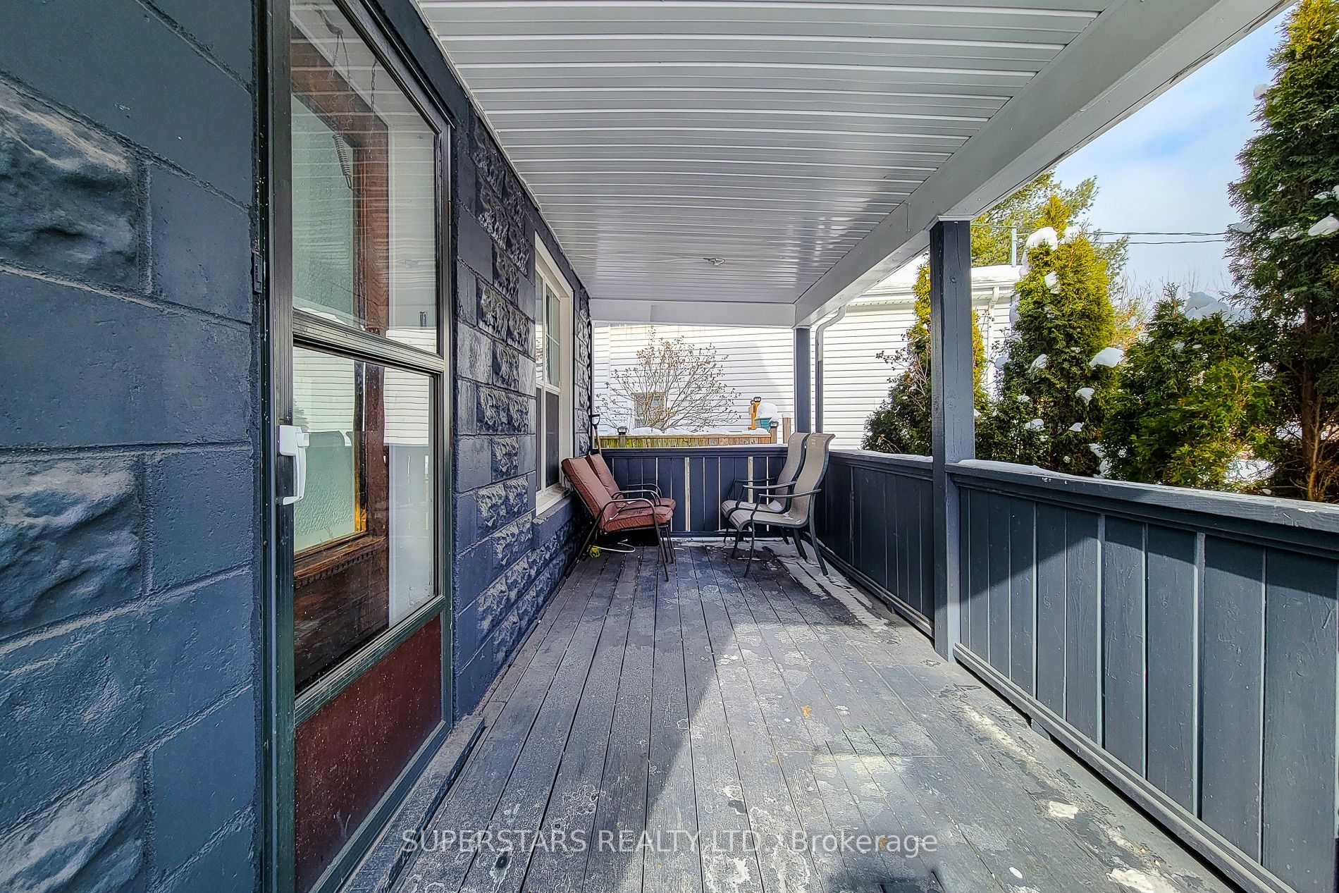 5463 Palmer Avenue Property Photo 5