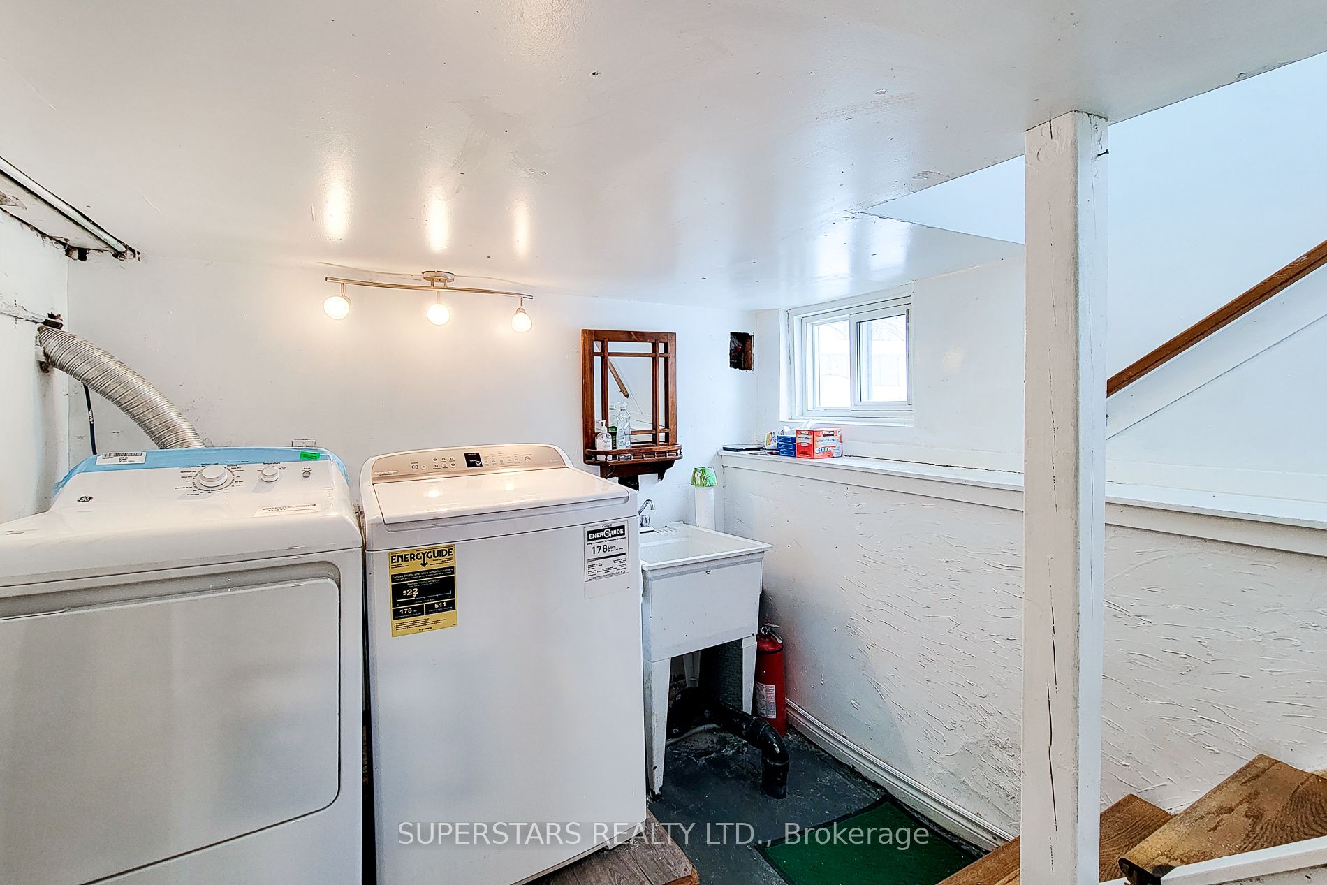 5463 Palmer Avenue Property Photo 26