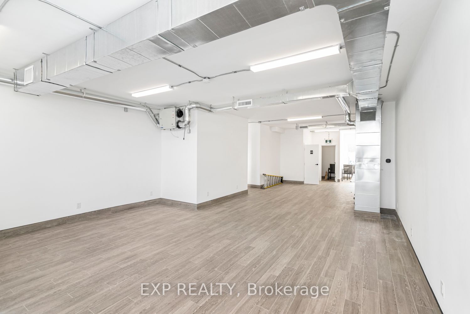 5848 Ferry Street Property Photo 7