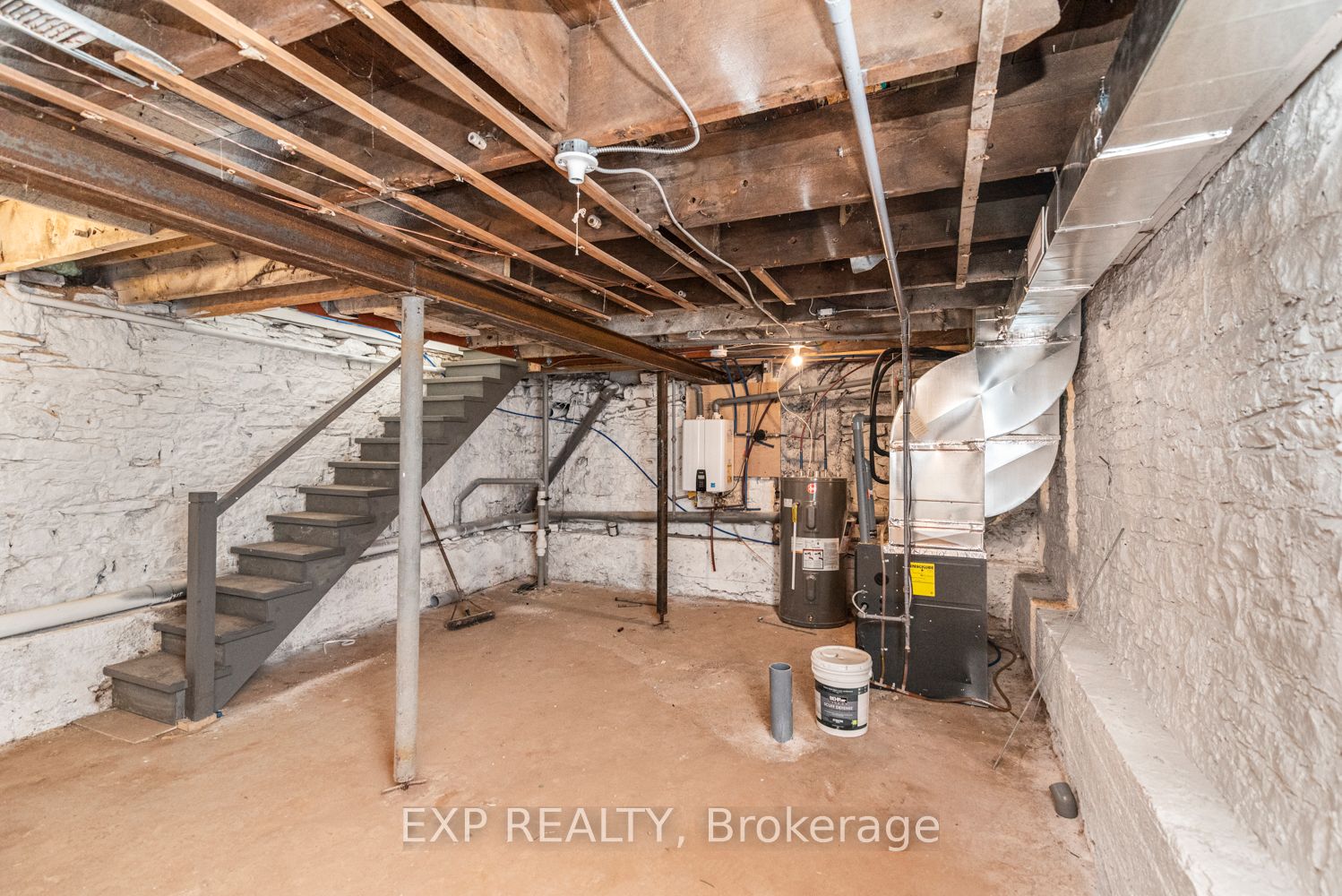 5848 Ferry Street Property Photo 12