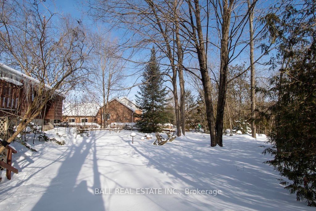 2187 Dunford Road Property Photo 27