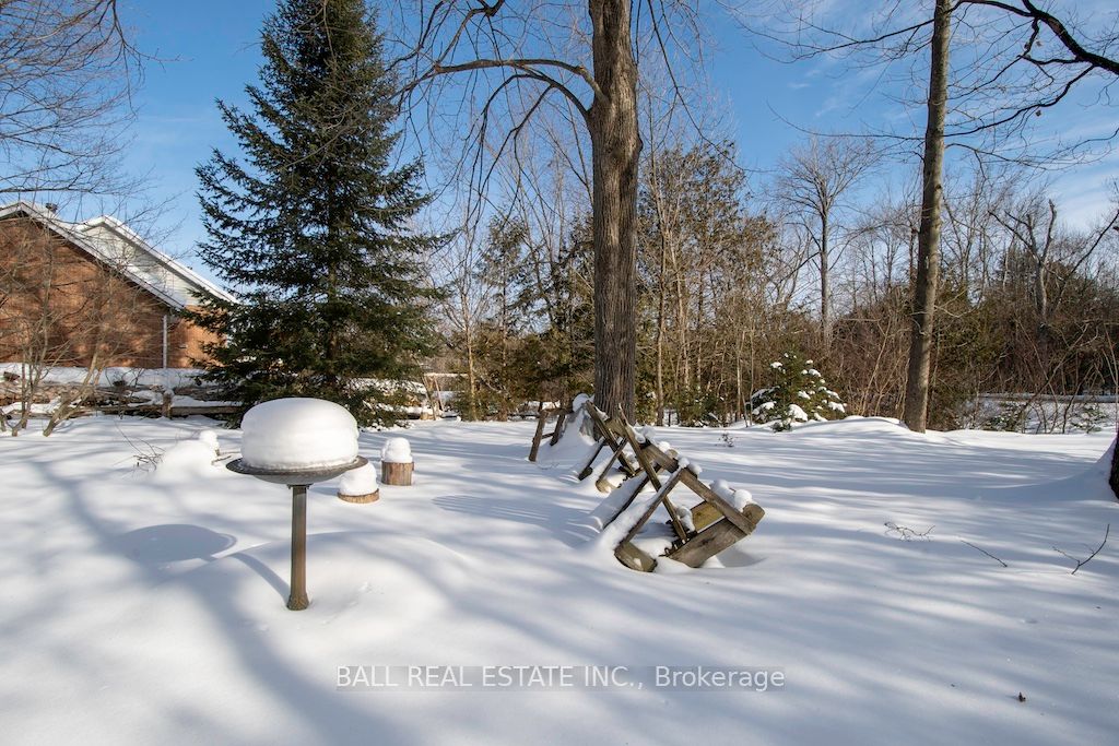 2187 Dunford Road Property Photo 28