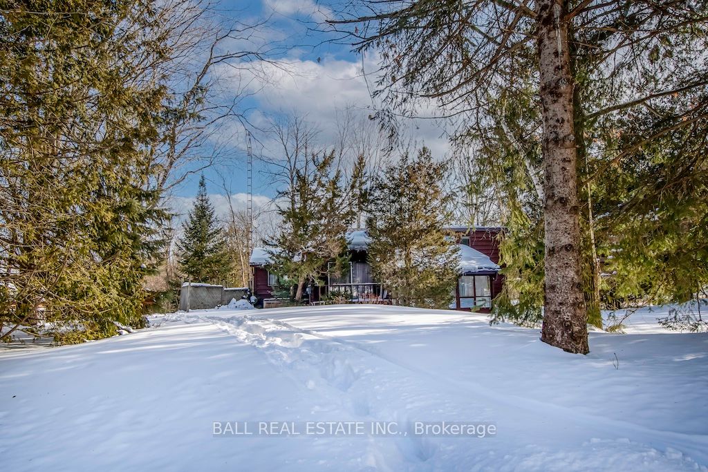 2187 Dunford Road Property Photo 29