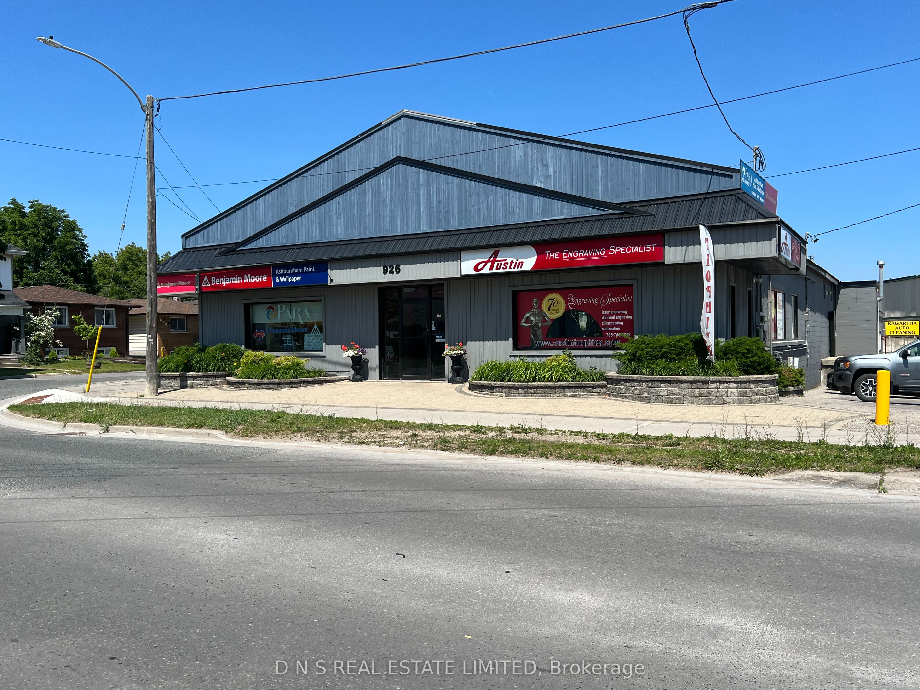 926 High Street Property Photo 1