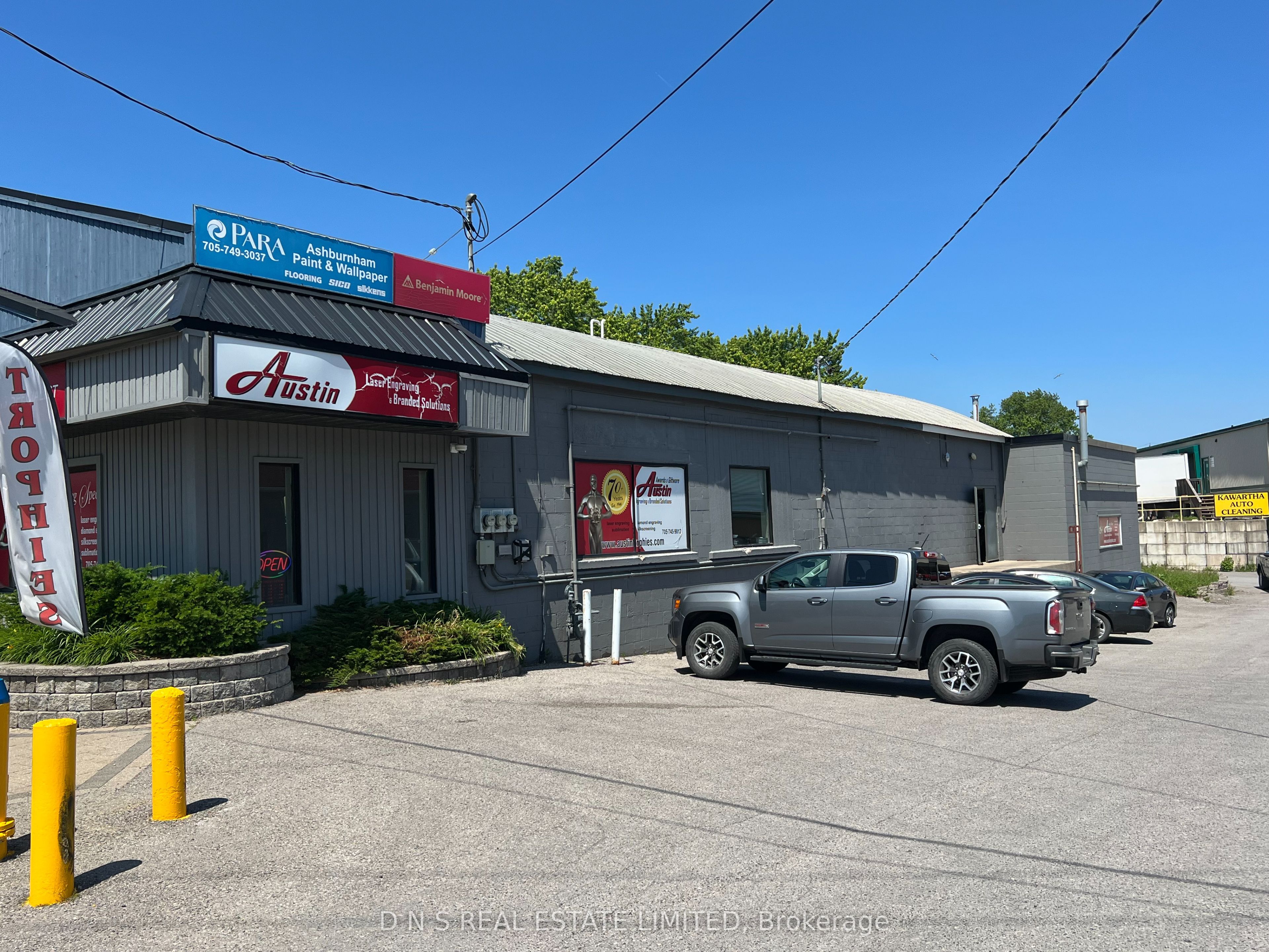 926 High Street Property Photo 2